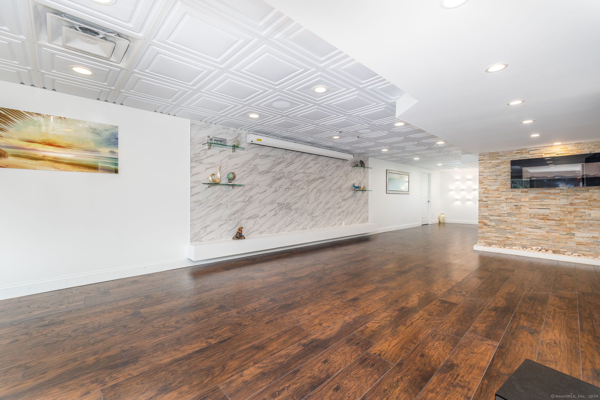 60 Penwood Crossing
