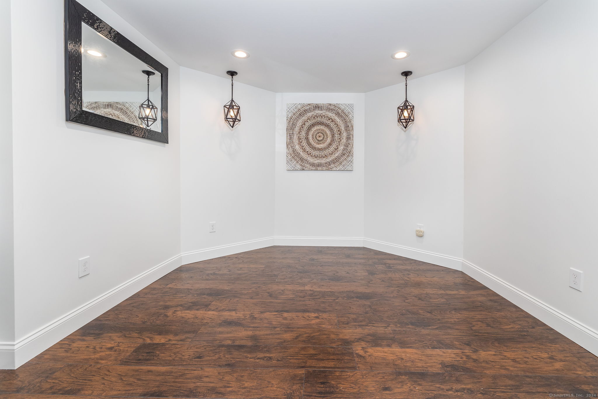 60 Penwood Crossing