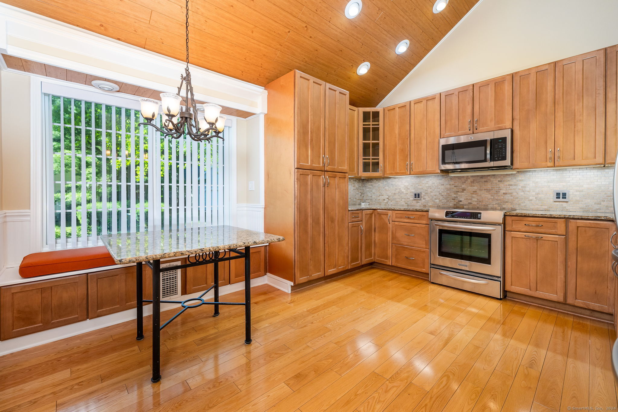 2 Edgewood Court 2