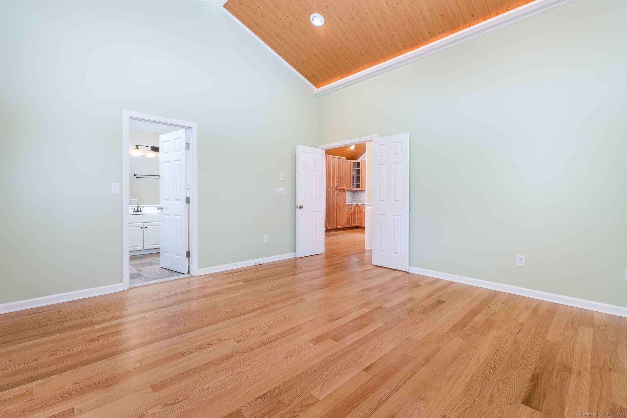 2 Edgewood Court 2