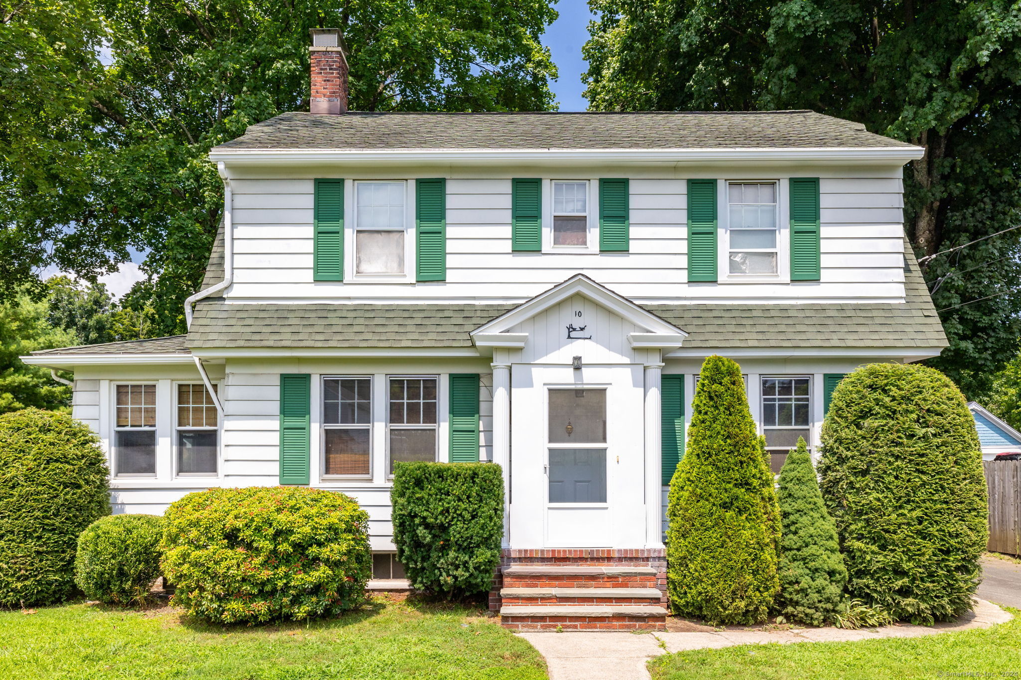 10 Fleetwood Avenue