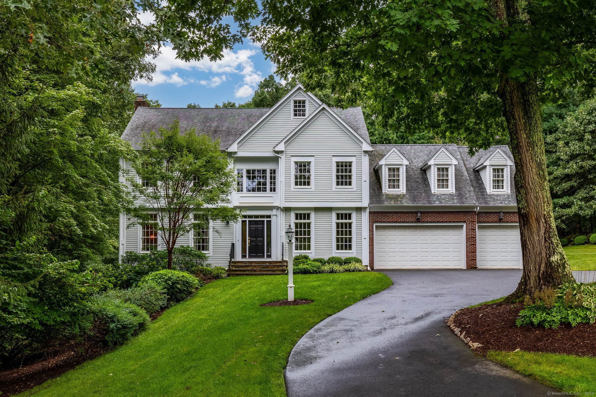 76 Steep Hollow Drive