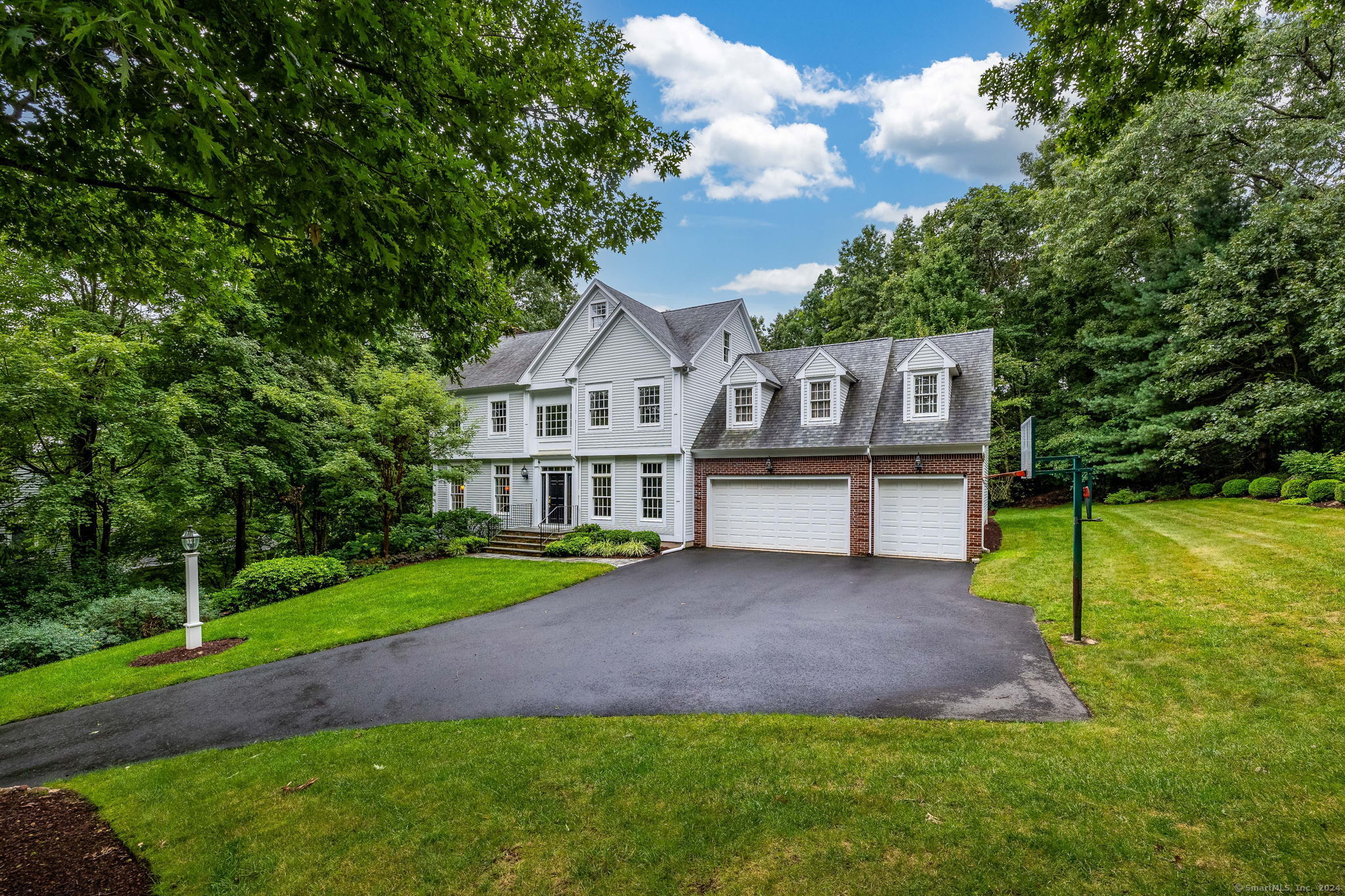 76 Steep Hollow Drive