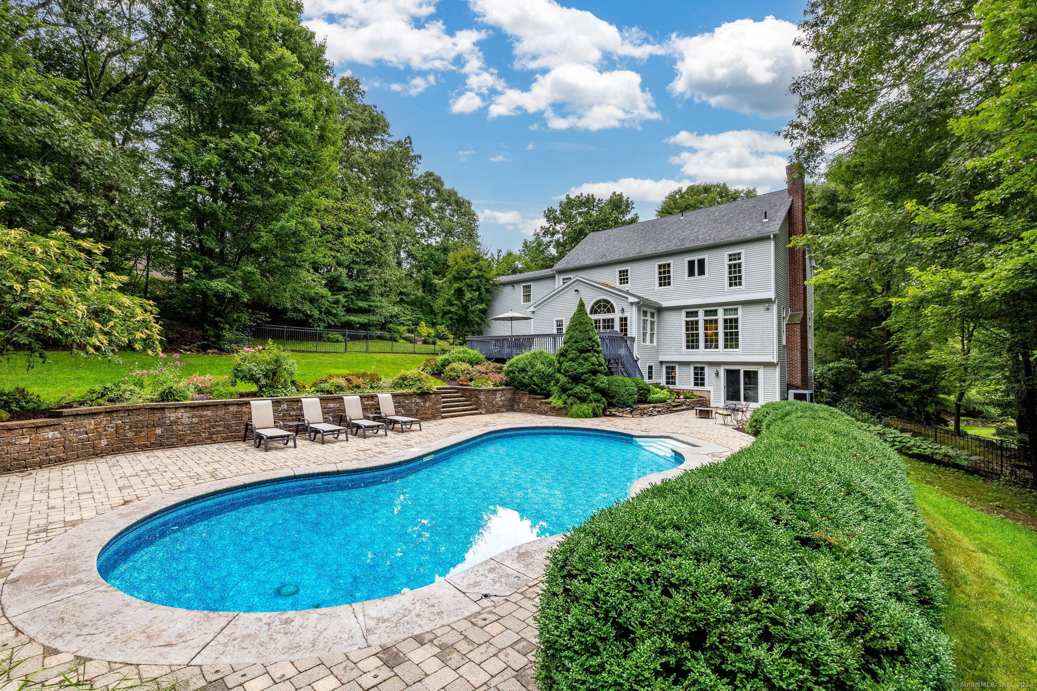 76 Steep Hollow Drive