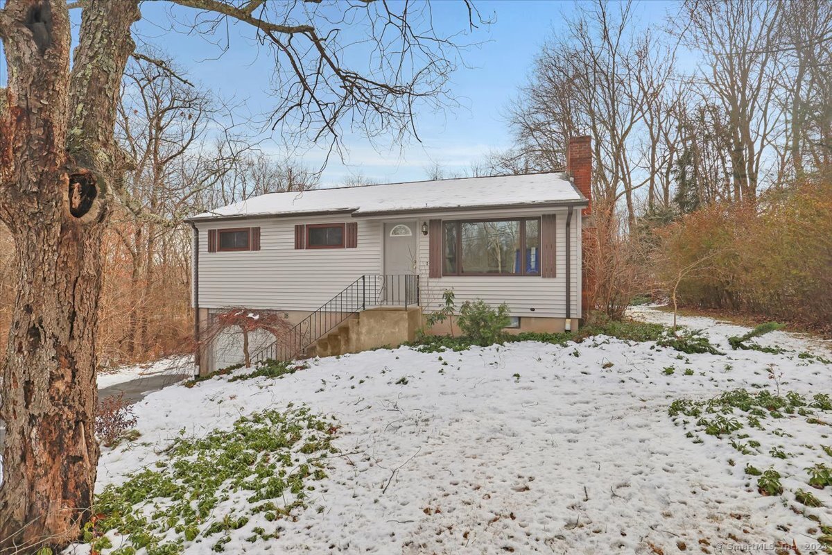 18 Carolyn Drive