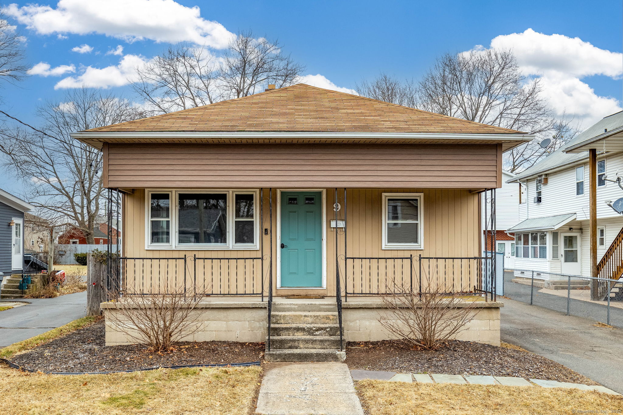 9 Woodland Street