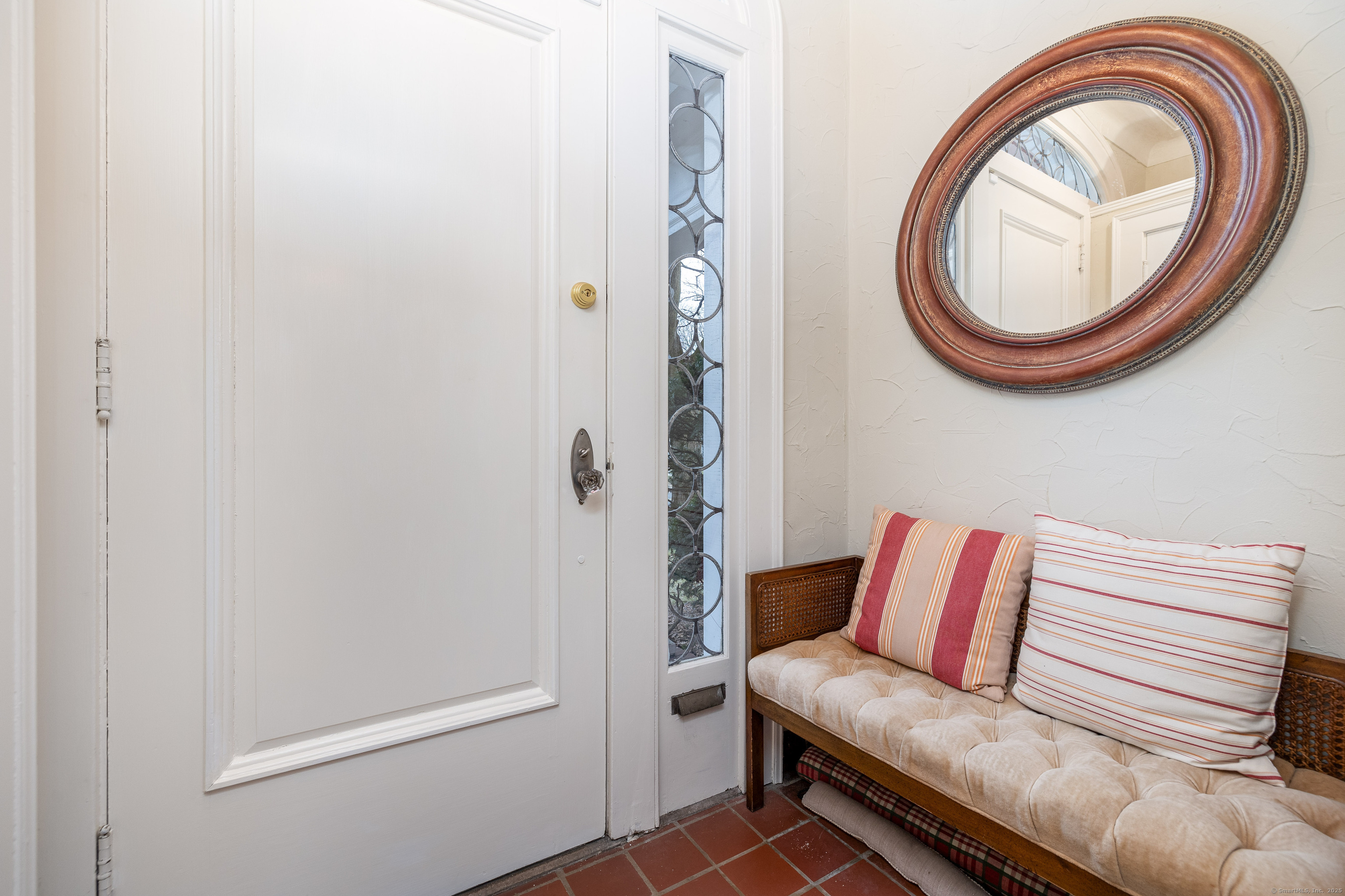 125 Quaker Lane North