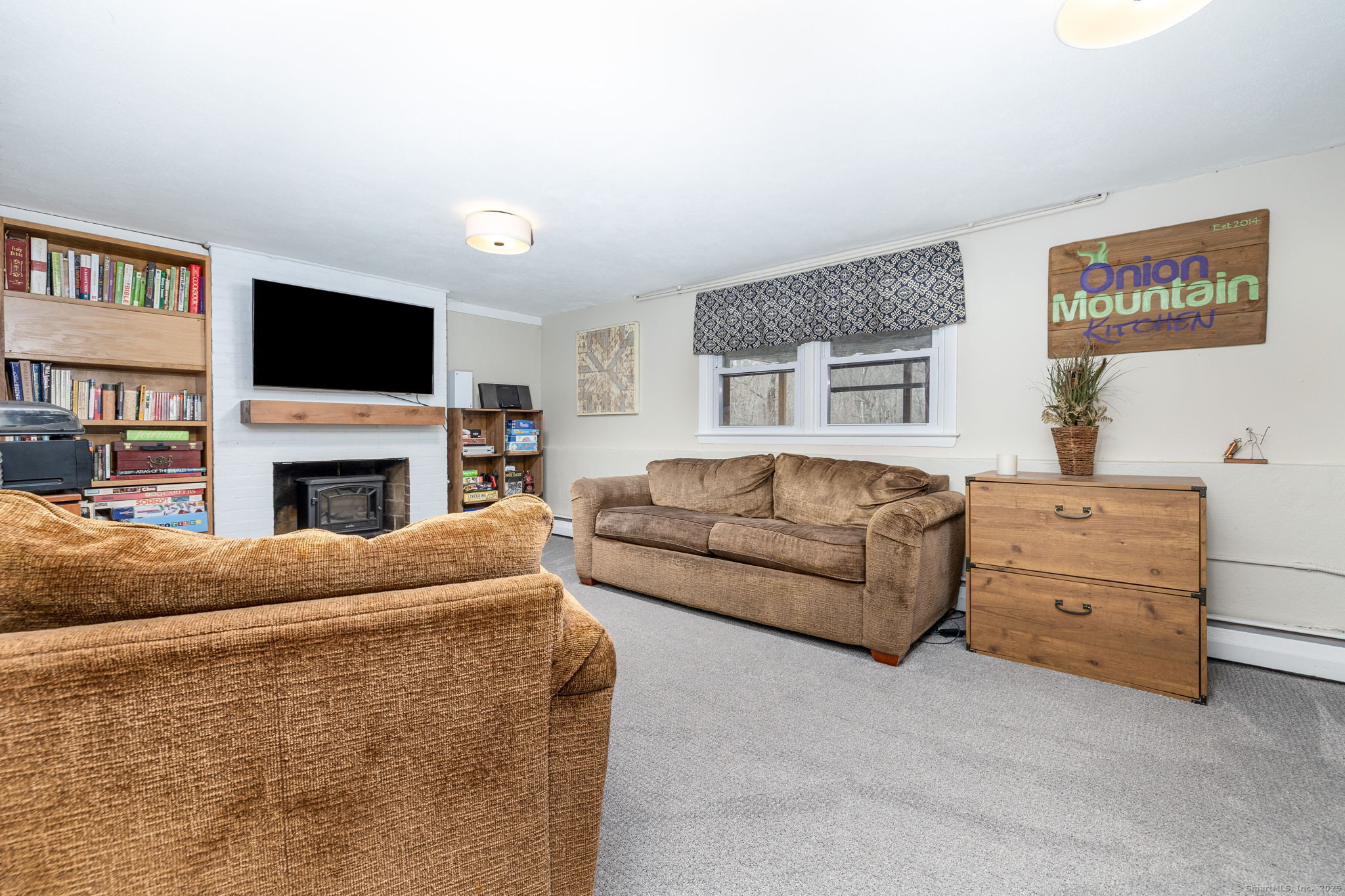 56 Wynding Hills Road