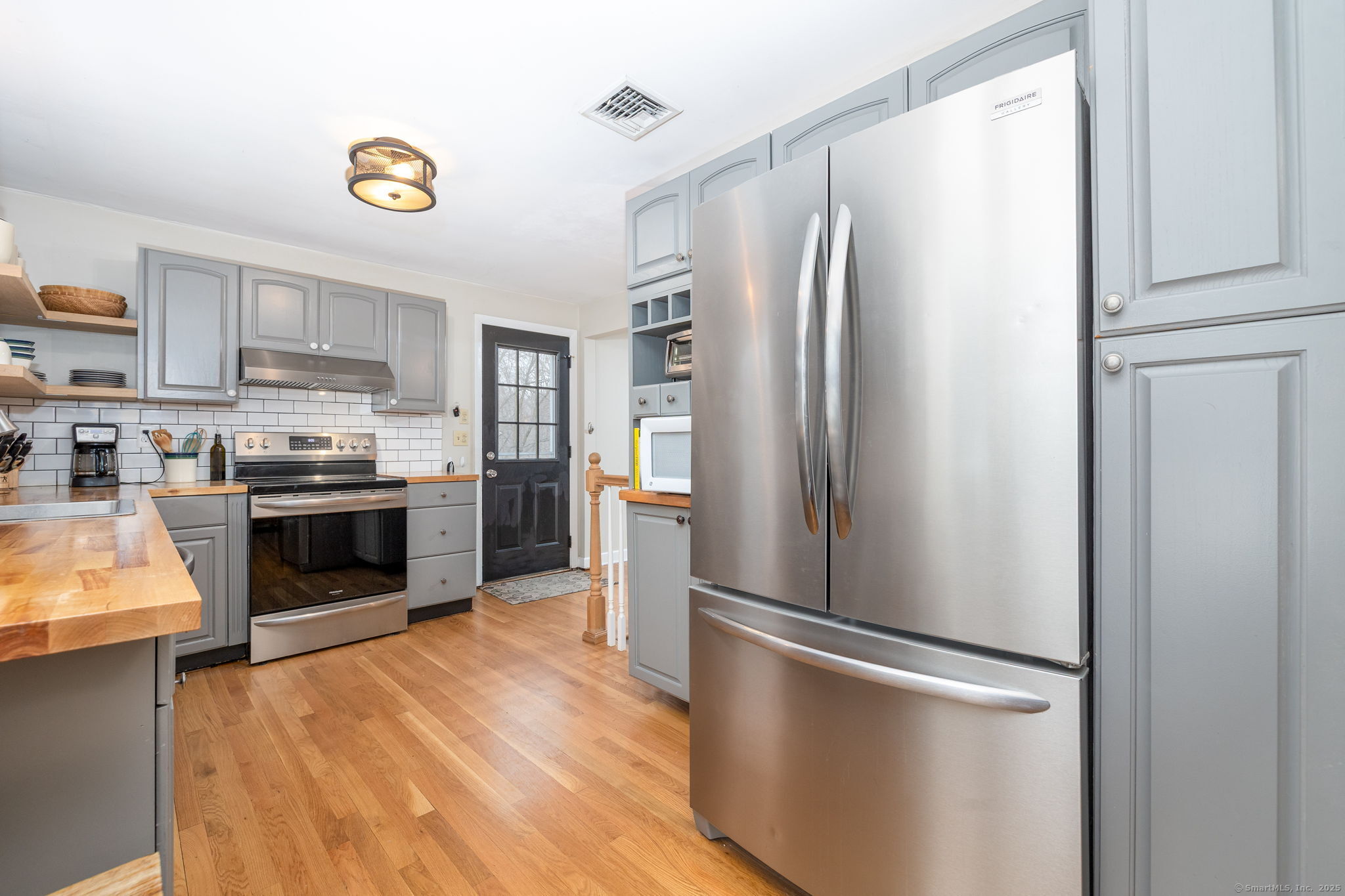 56 Wynding Hills Road