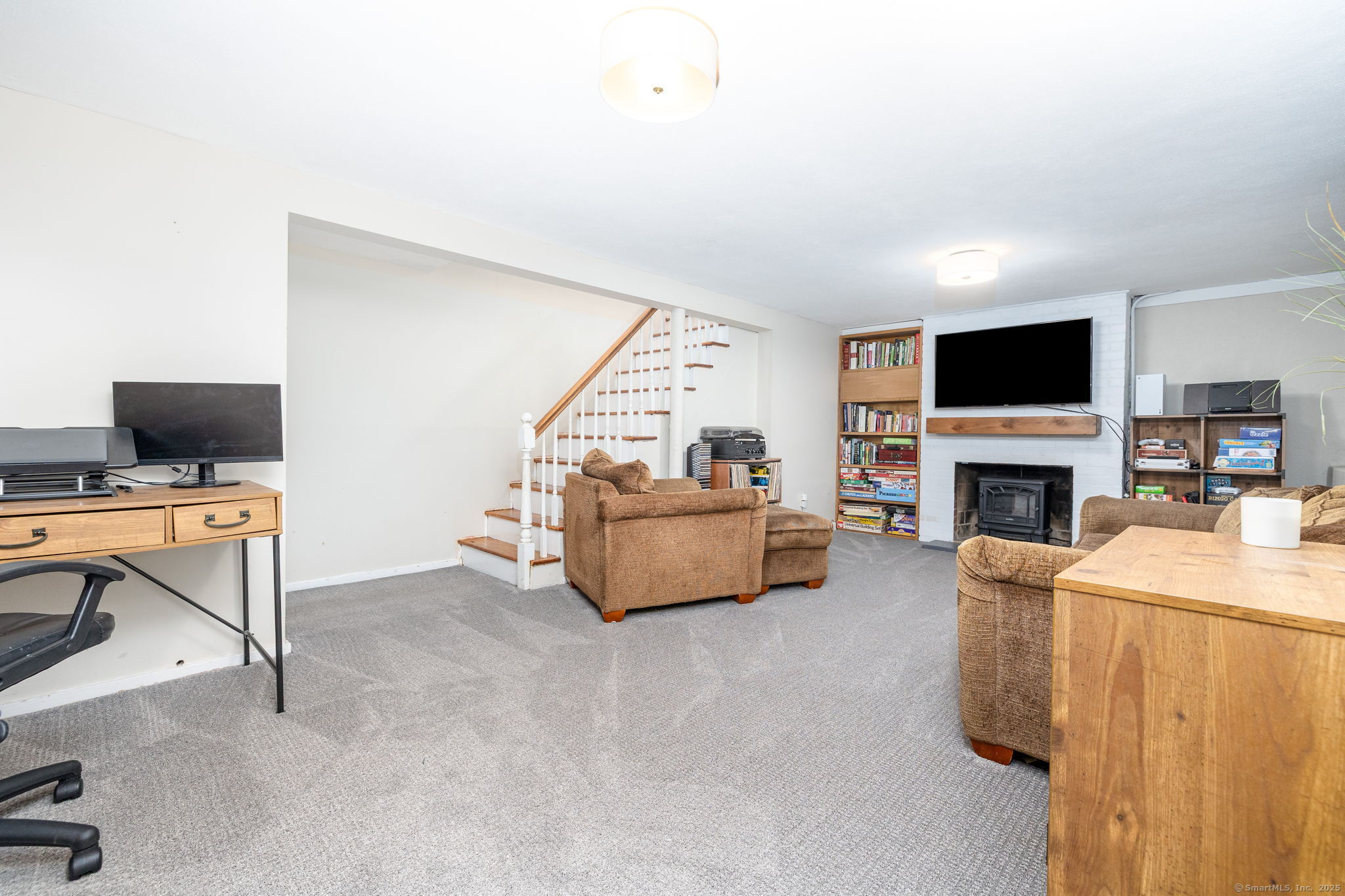 56 Wynding Hills Road