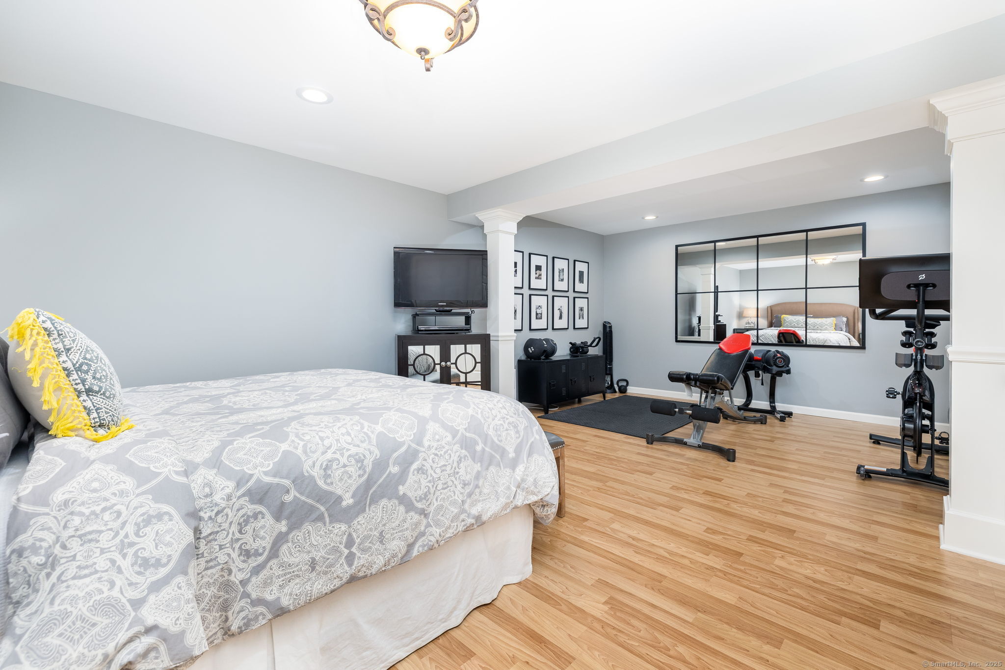 52 Grand Boulevard 52