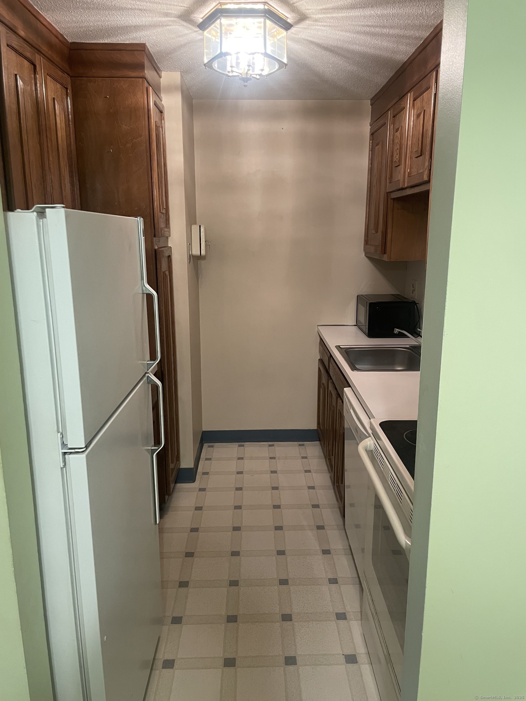 36 Thompson Road APT B