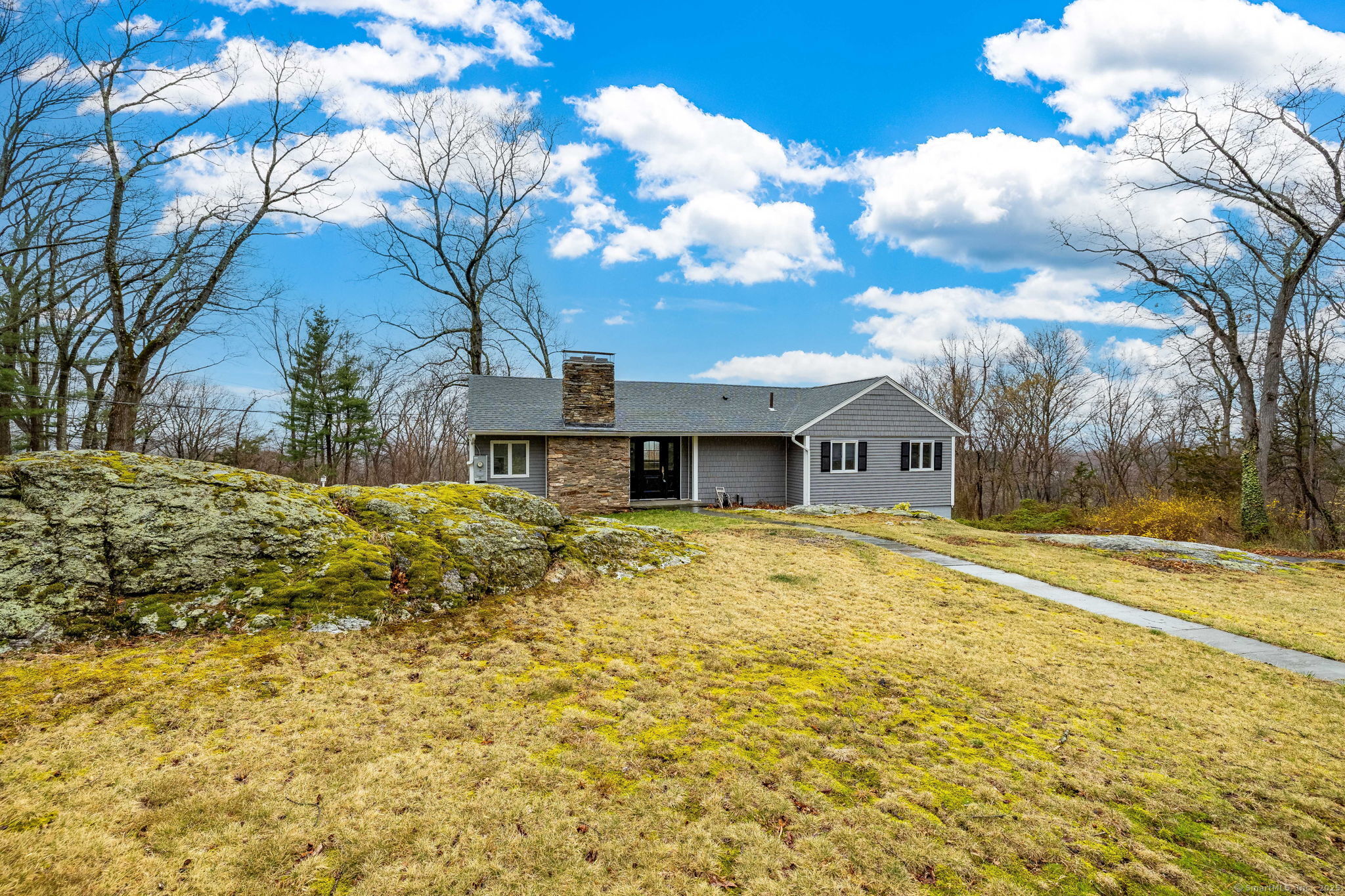 79 Knob Hill Road