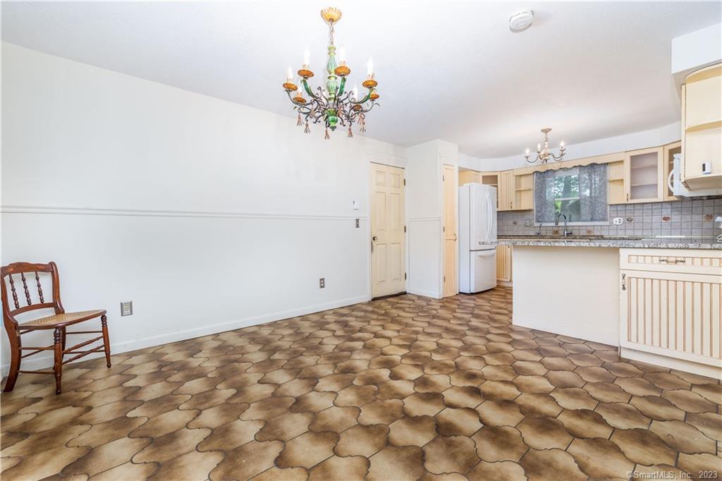 18 Seneca Road