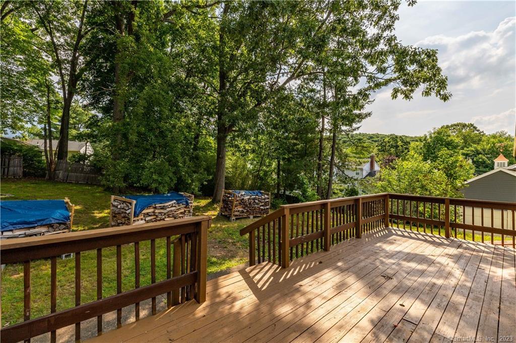 18 Seneca Road