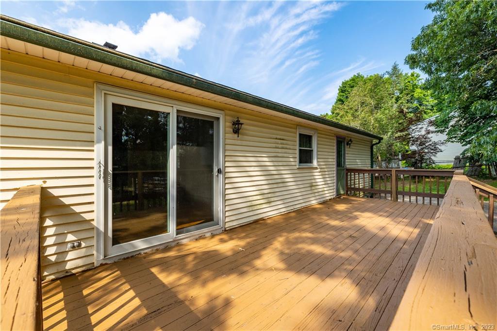 18 Seneca Road