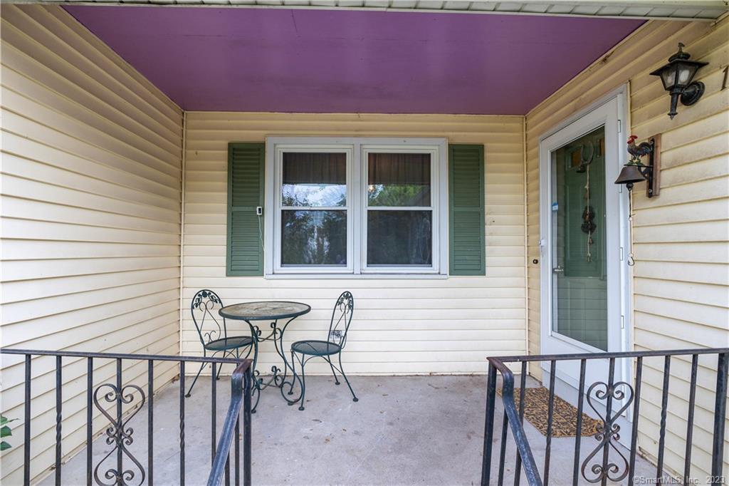 18 Seneca Road
