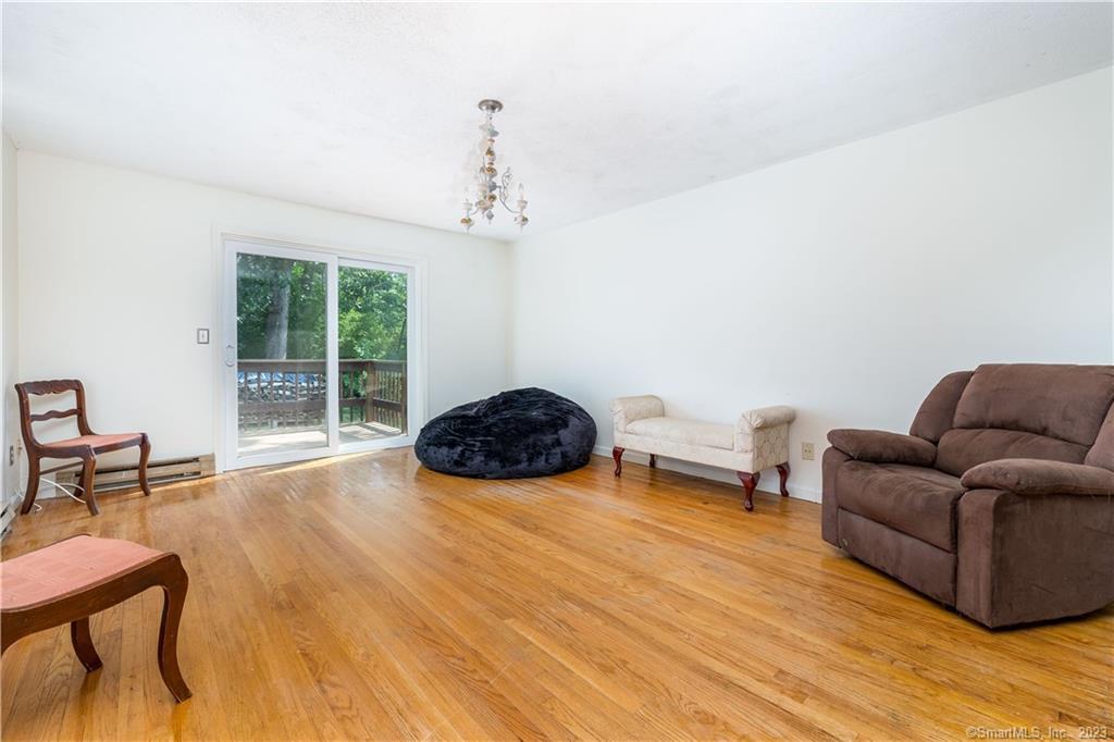 18 Seneca Road