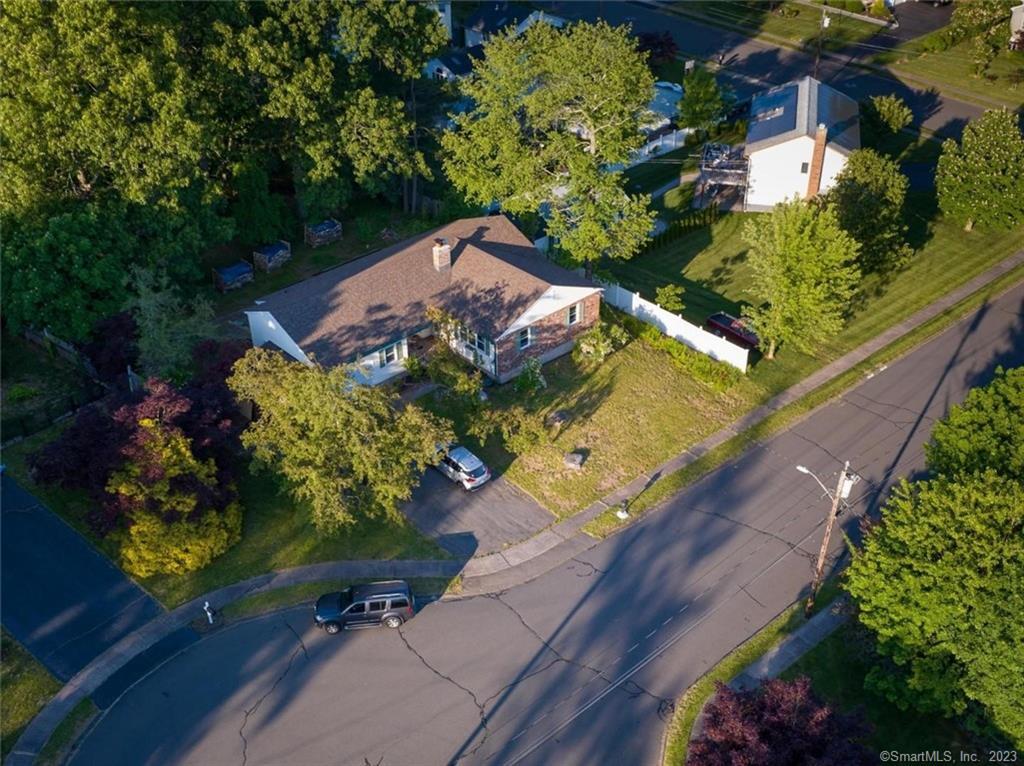 18 Seneca Road