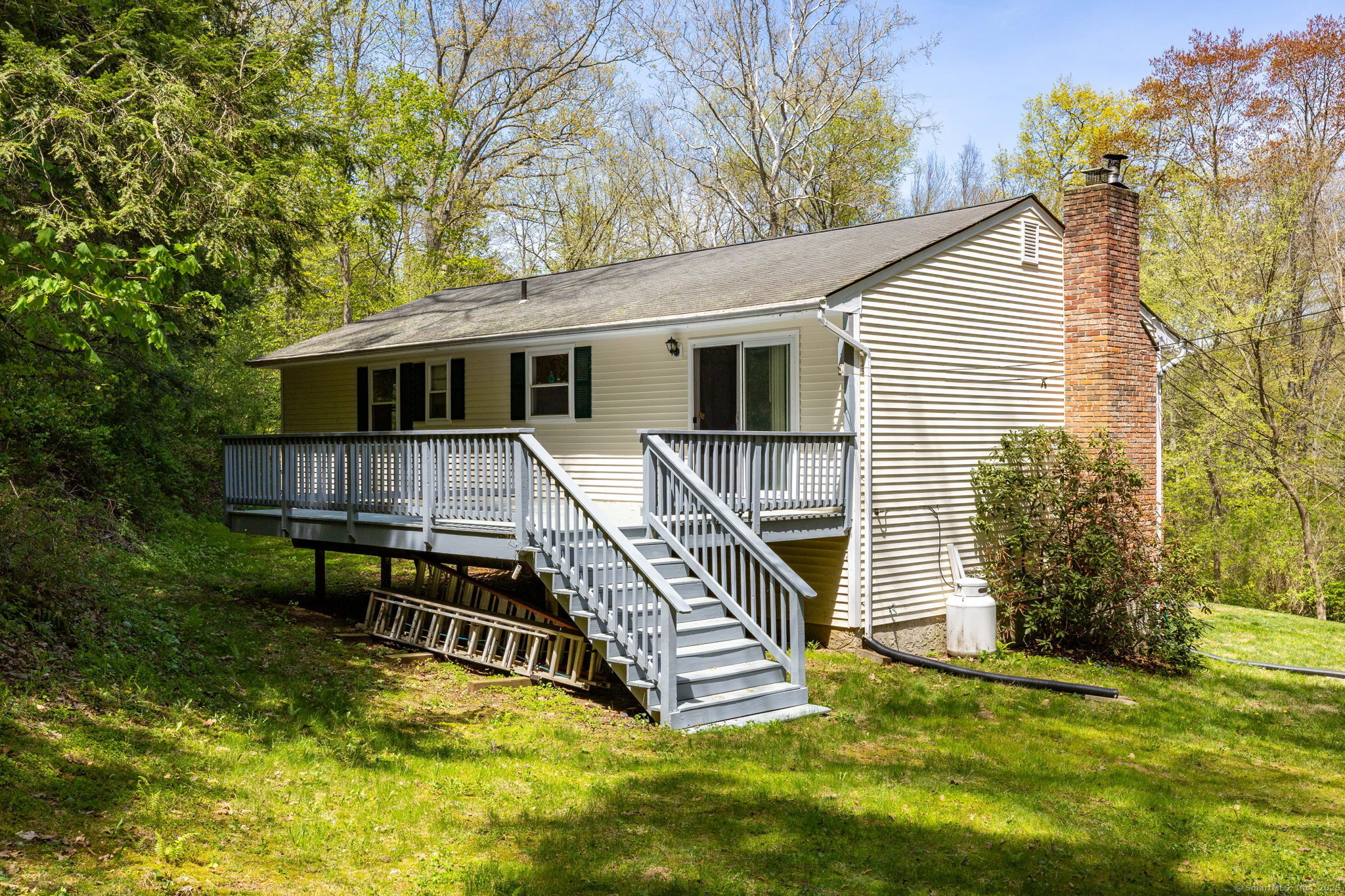 17 Cedar Hill Road