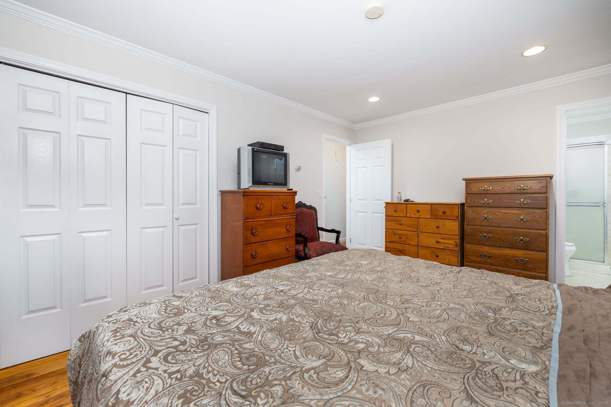 17 Cedar Hill Road