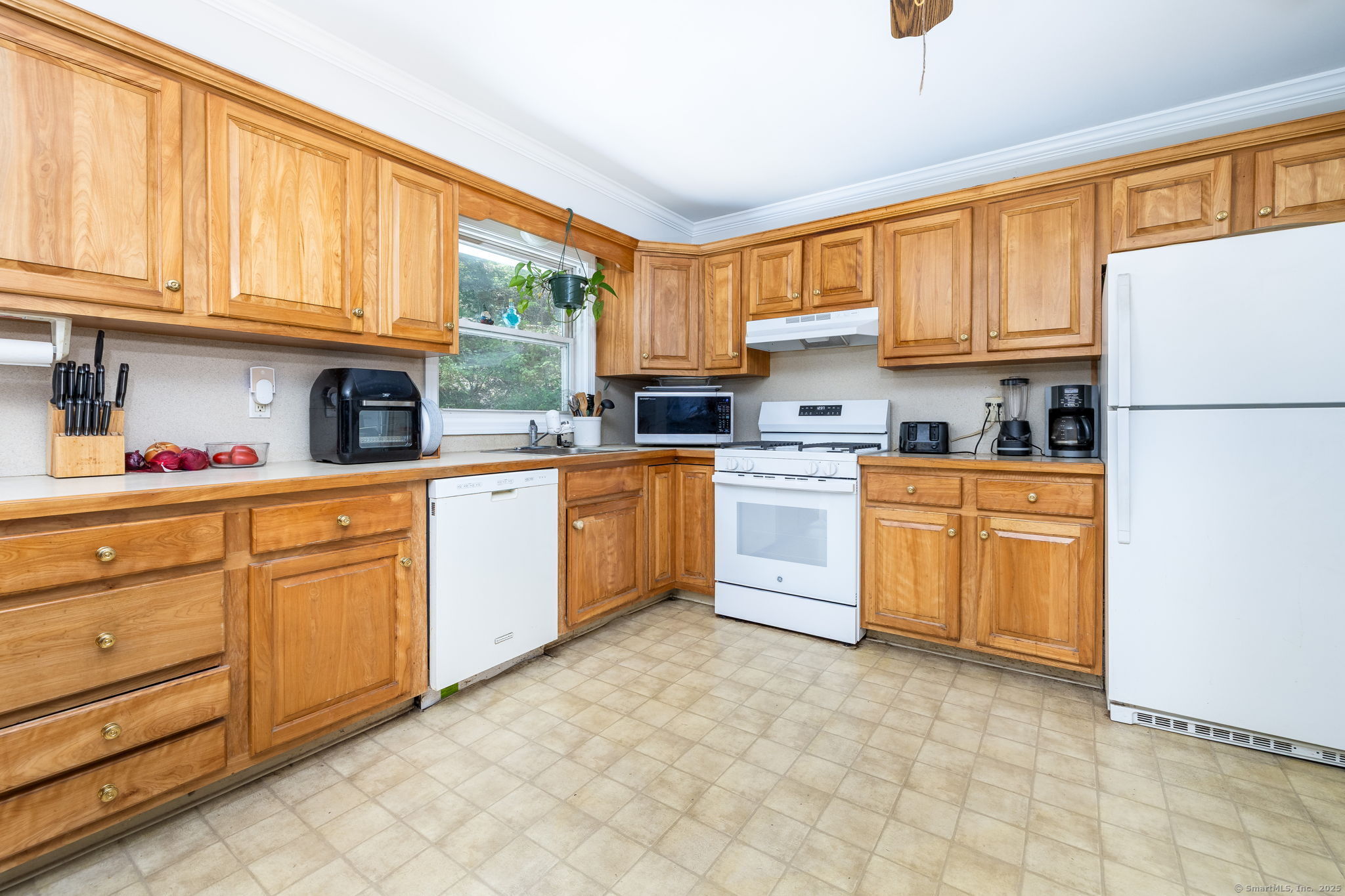 17 Cedar Hill Road