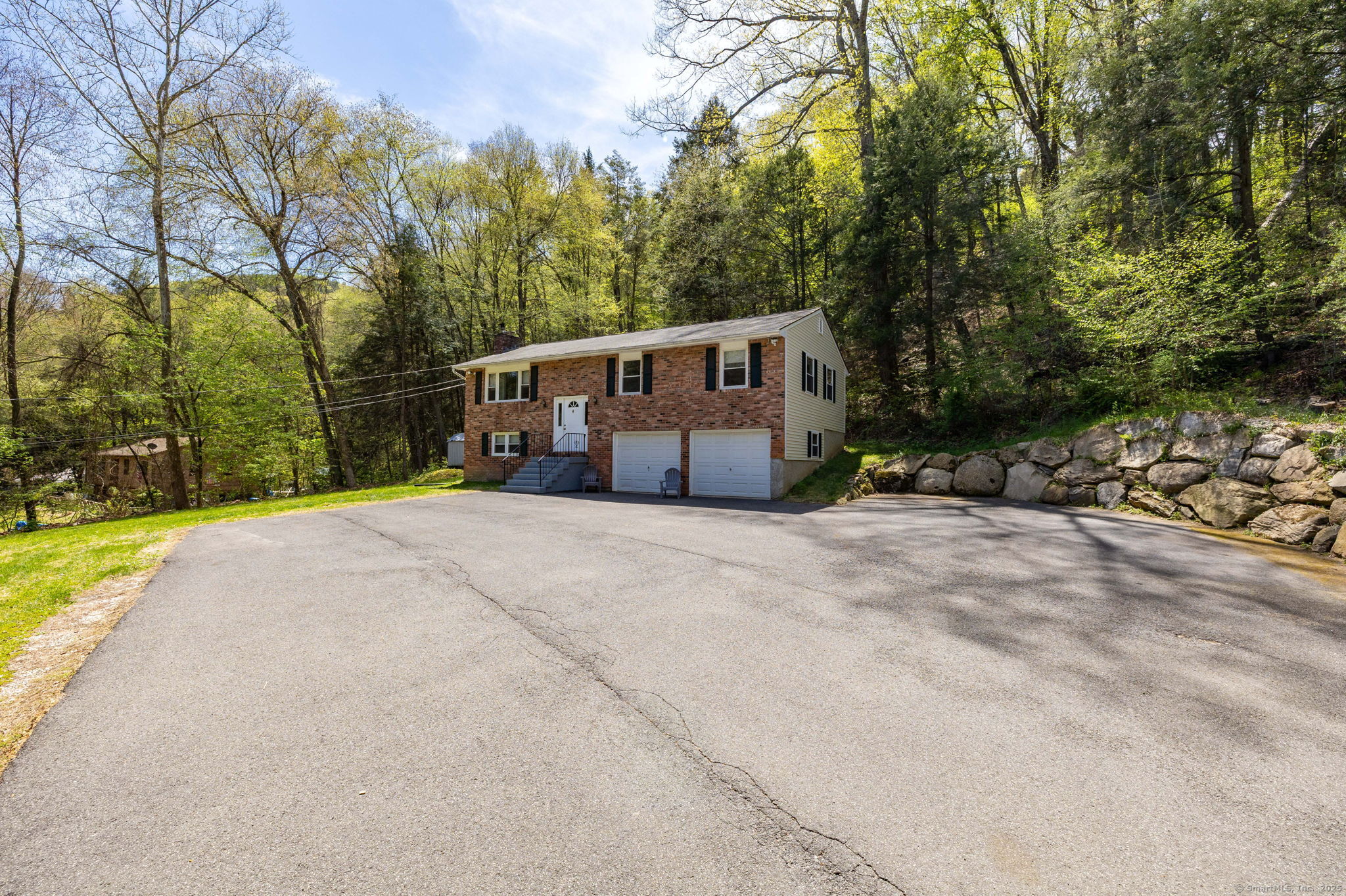 17 Cedar Hill Road