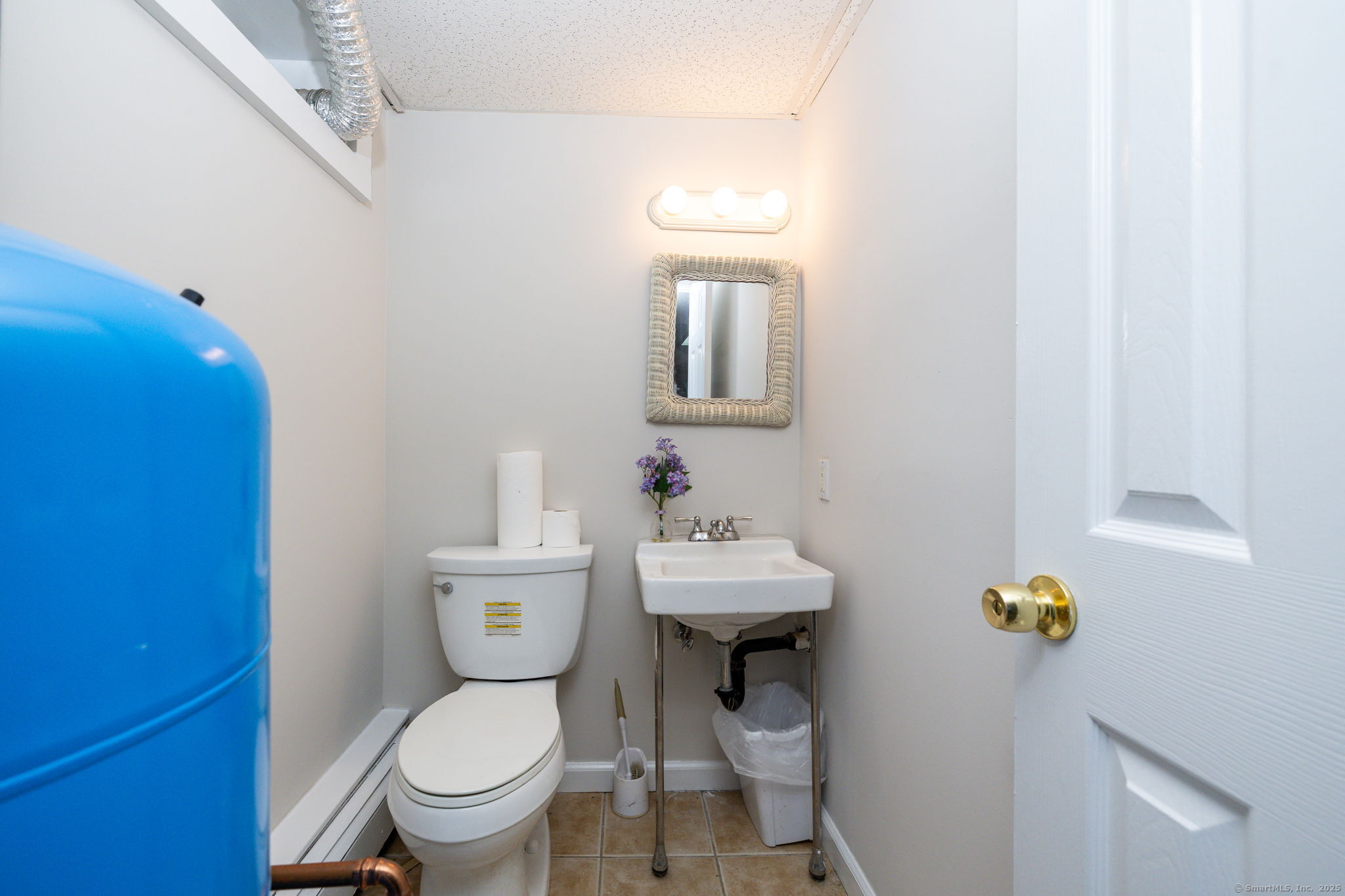 17 Cedar Hill Road