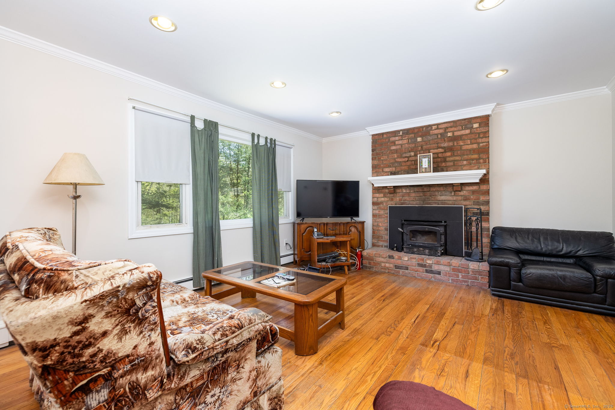 17 Cedar Hill Road