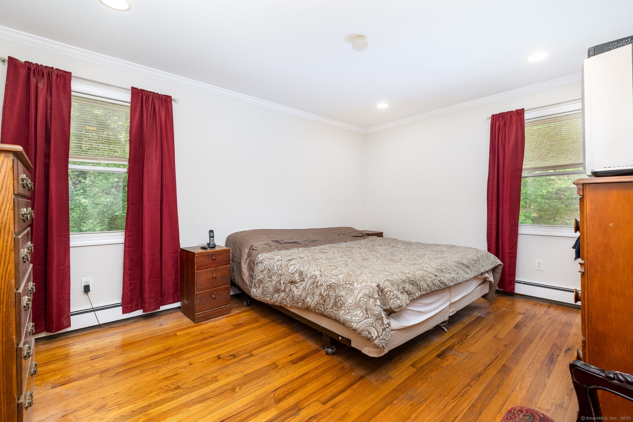 17 Cedar Hill Road
