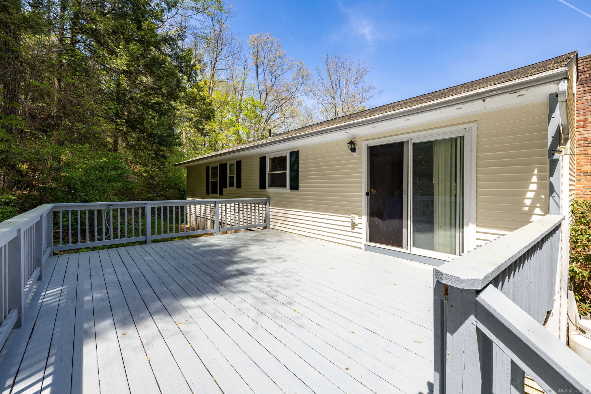 17 Cedar Hill Road