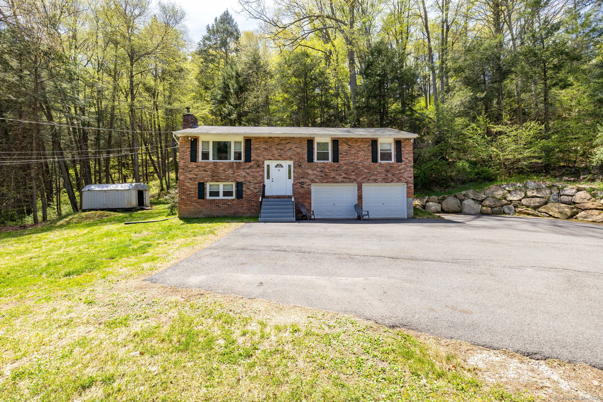 17 Cedar Hill Road