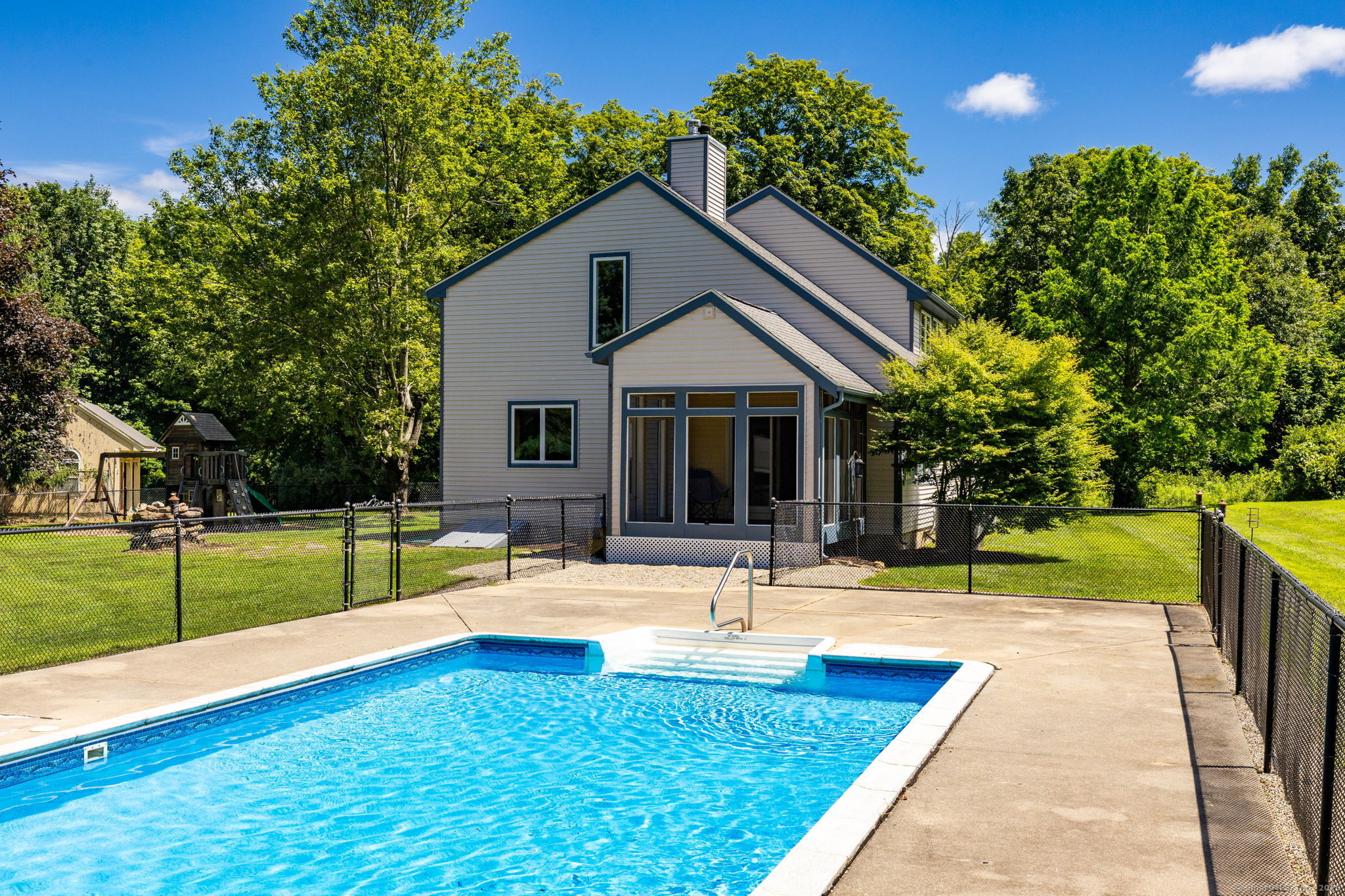 141 Old Town Road