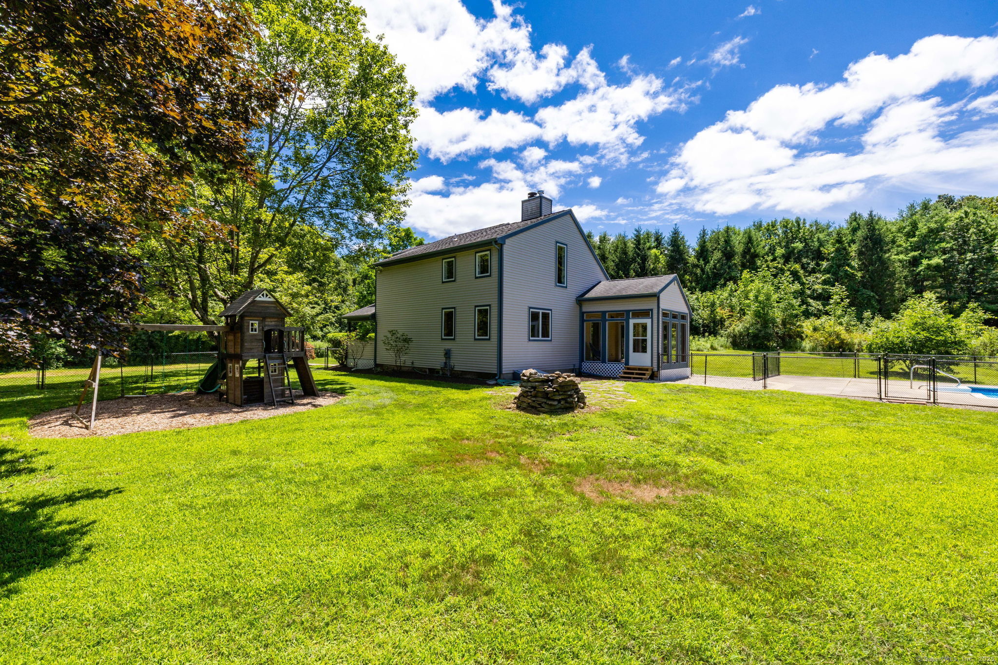 141 Old Town Road