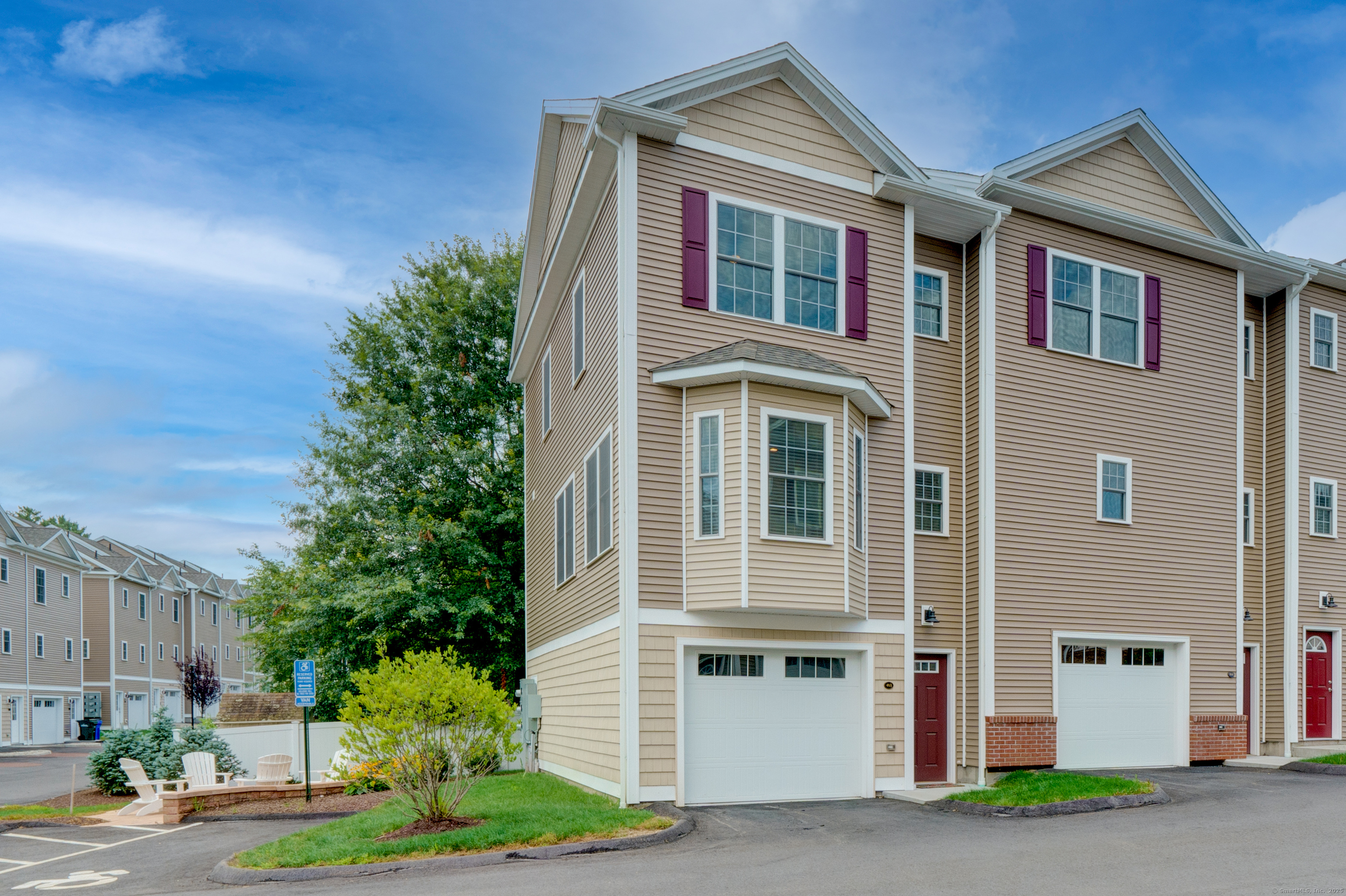 35 Ringgold Street 403