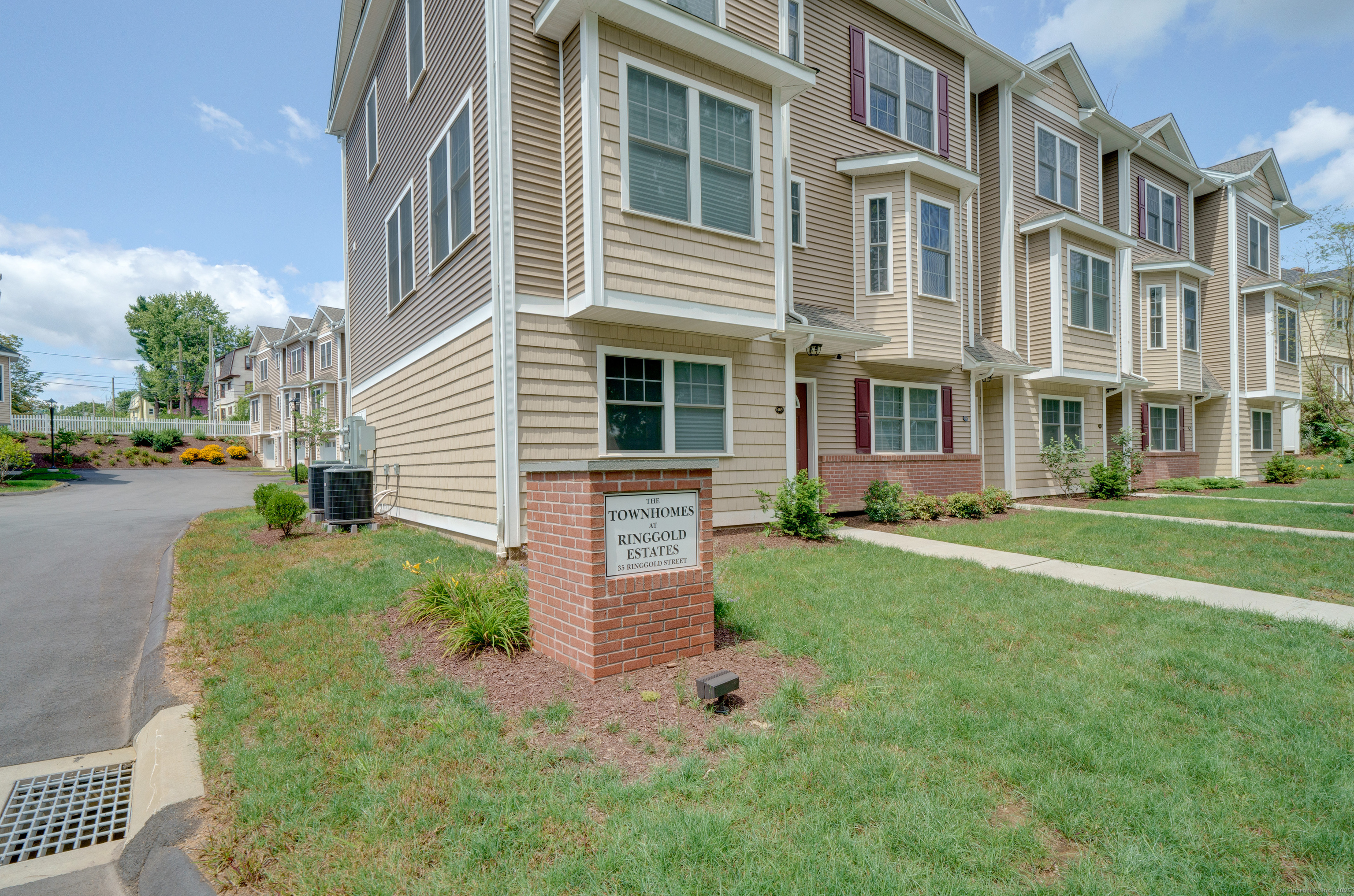 35 Ringgold Street 403