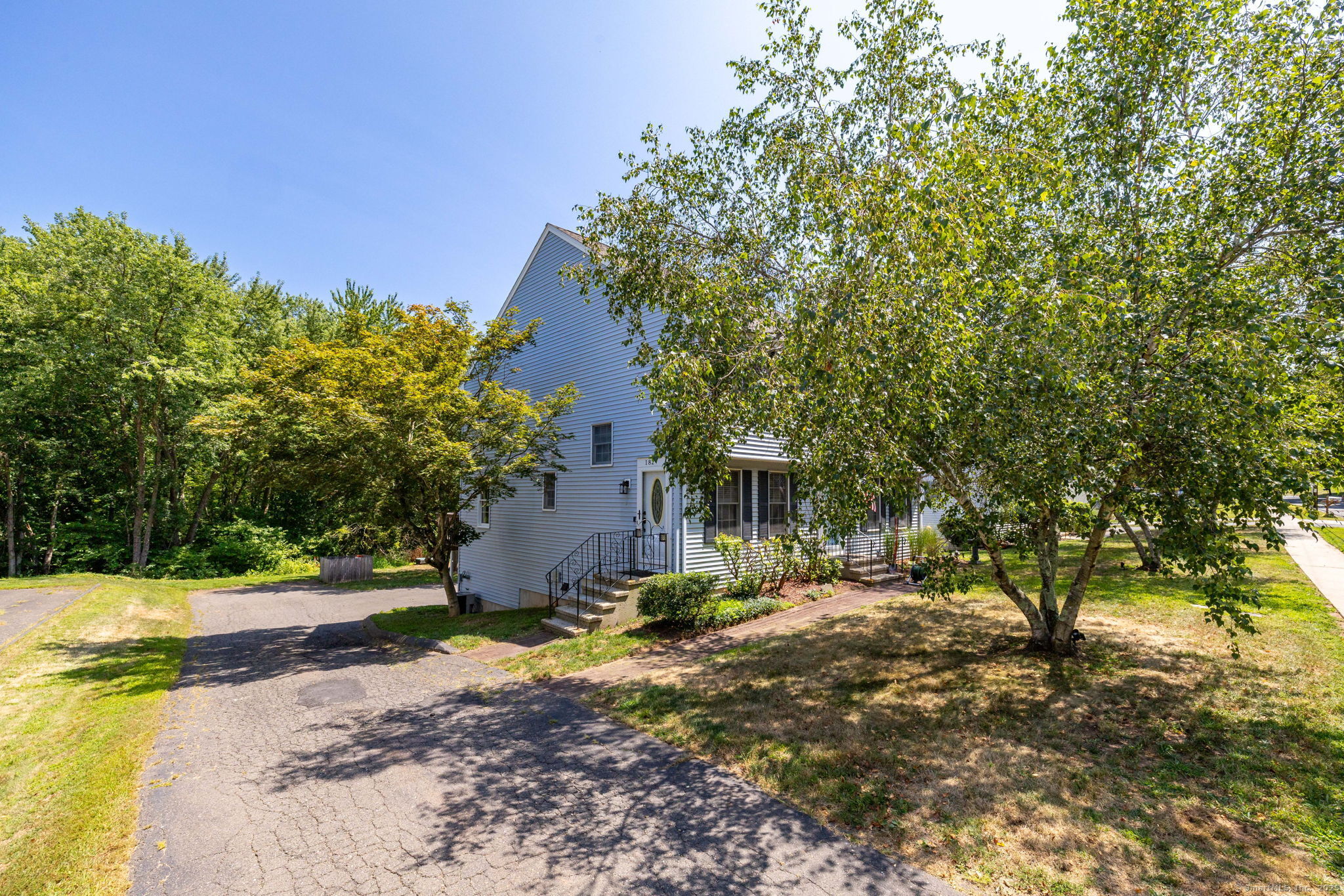 182 Summer Street 182