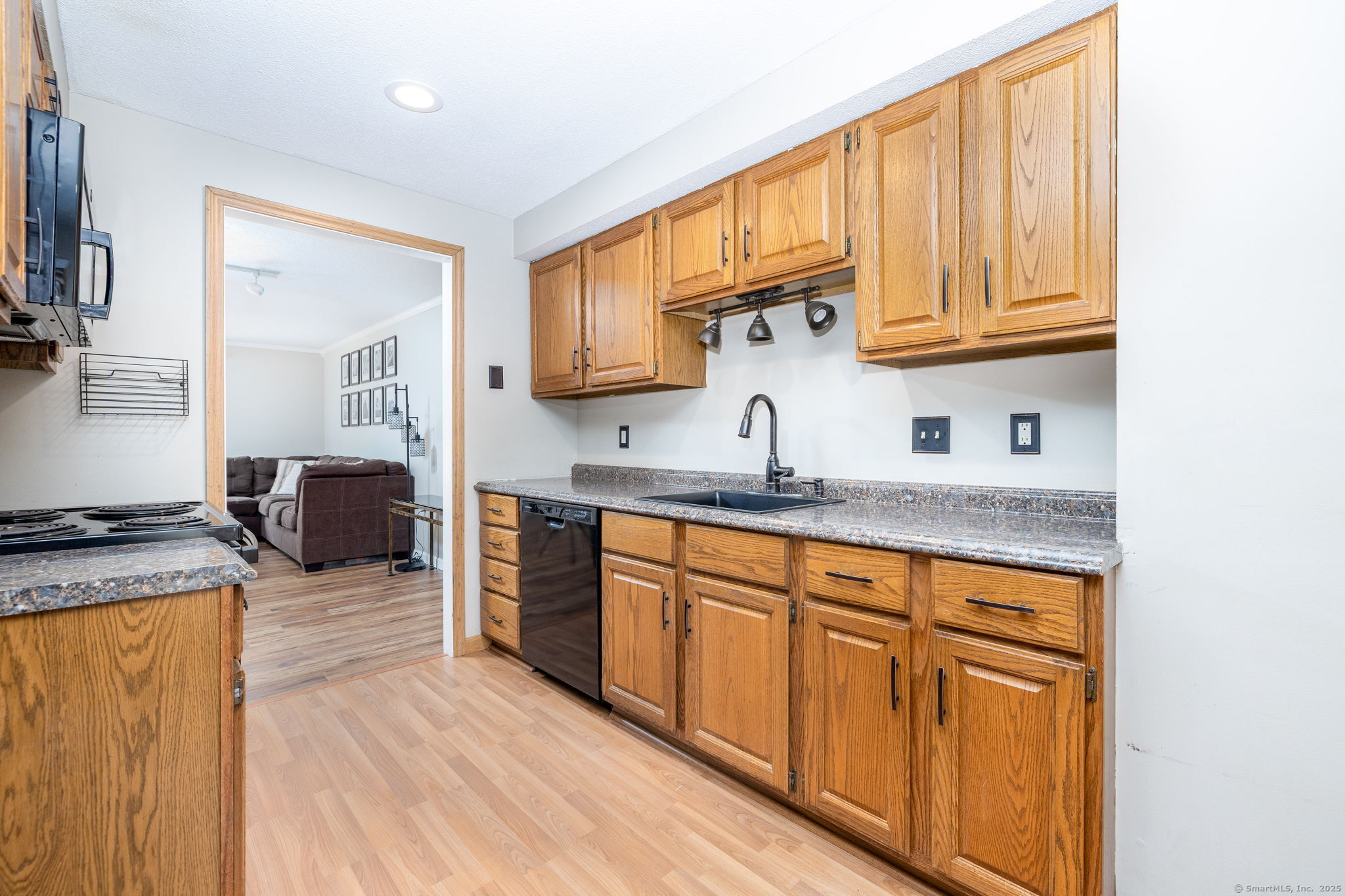 182 Summer Street 182