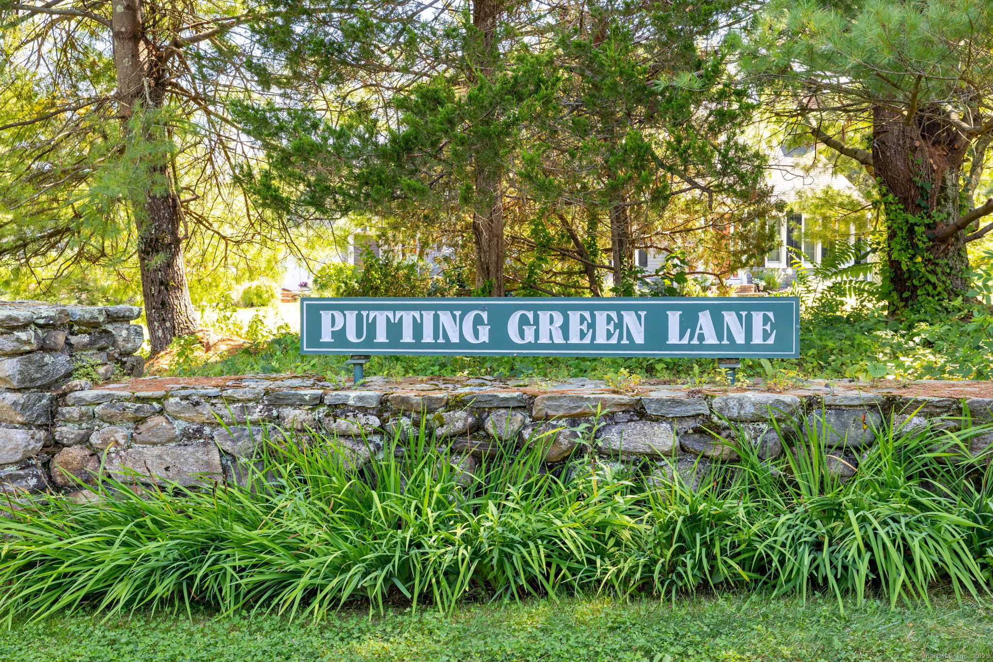39 Putting Green Lane