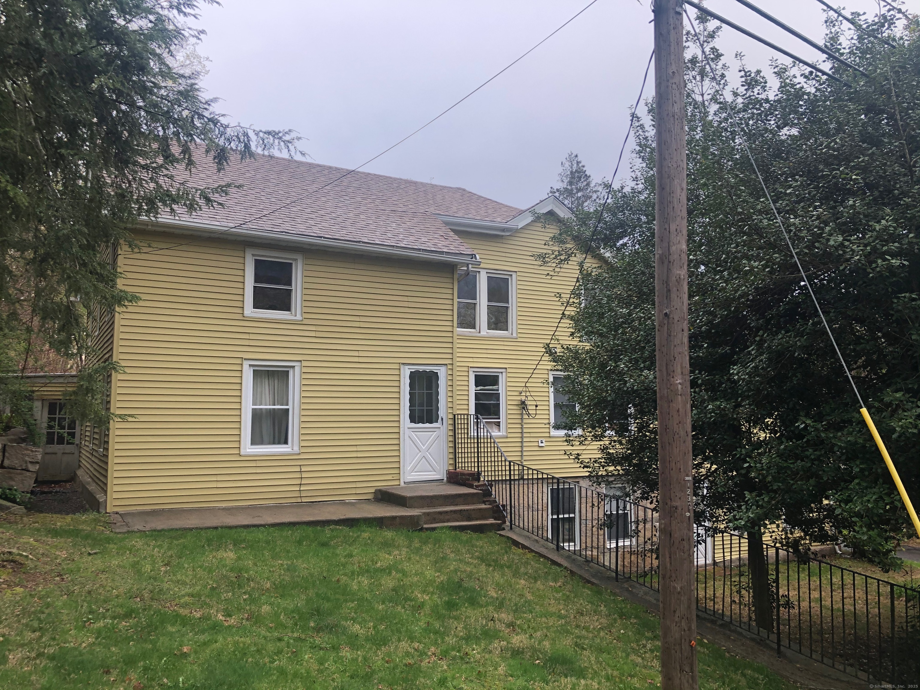 42 Fisher Hill Road 3