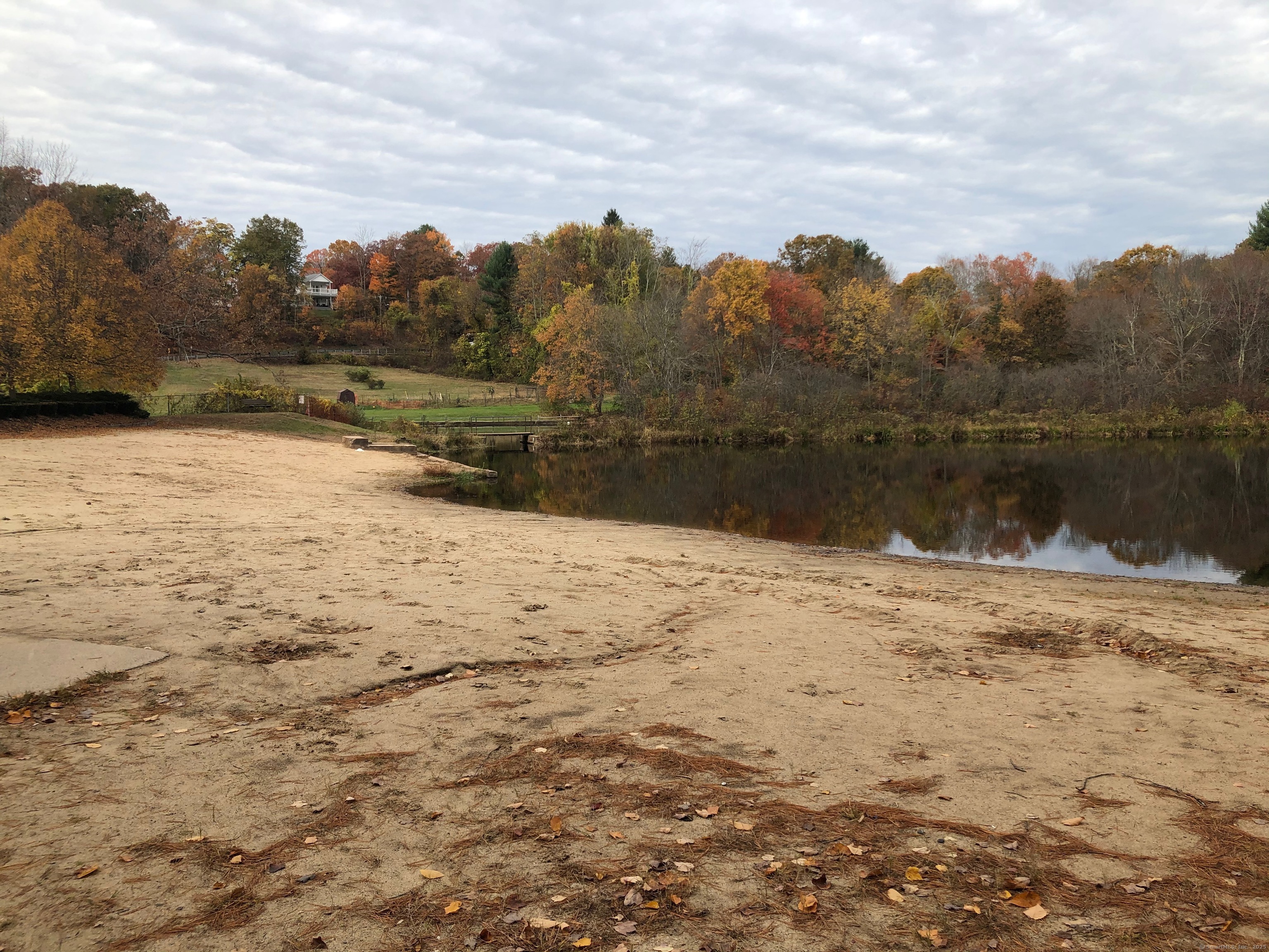 42 Fisher Hill Road 3