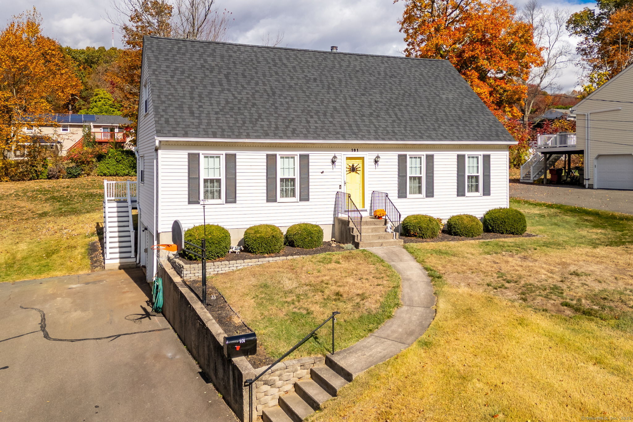 101 Adella Street
