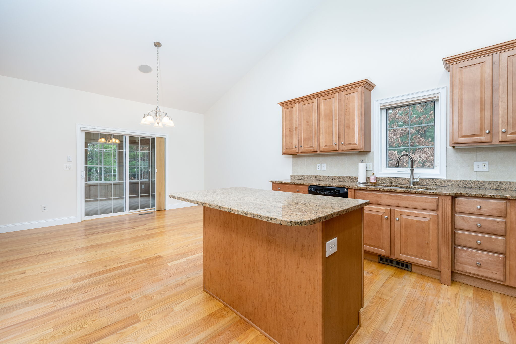 6 Village Court 6