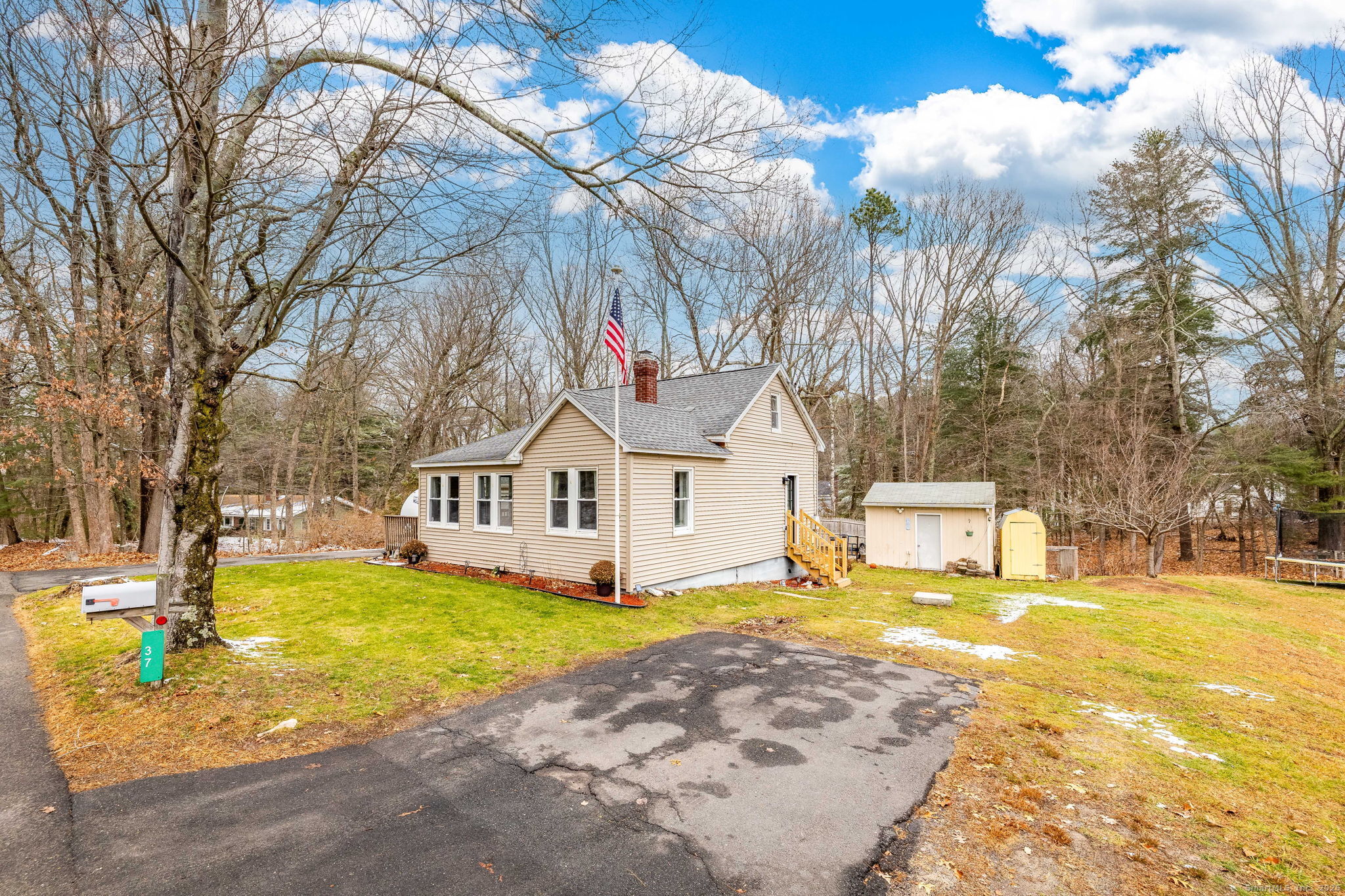37 Carpenter Road