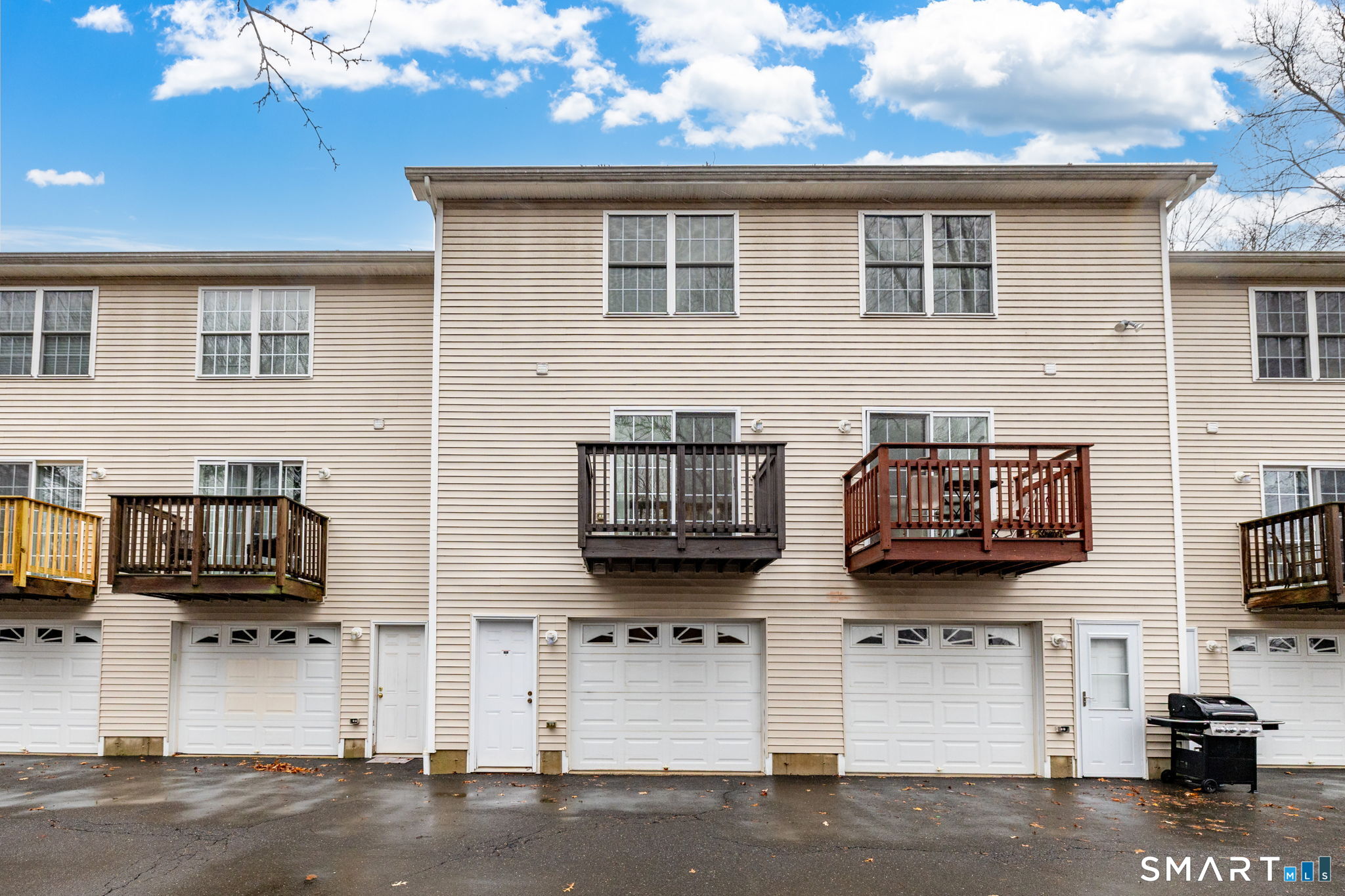 240 Wesley Street APT 4