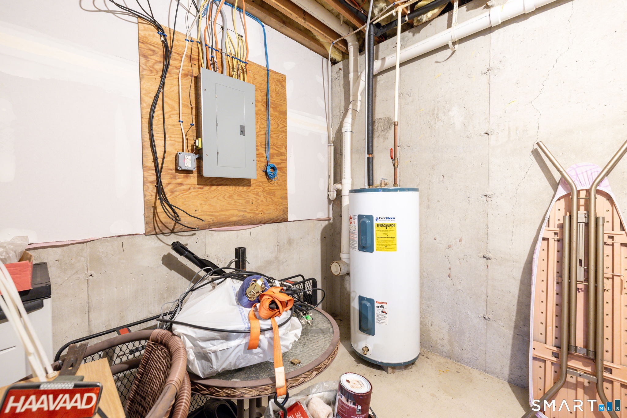 240 Wesley Street APT 4