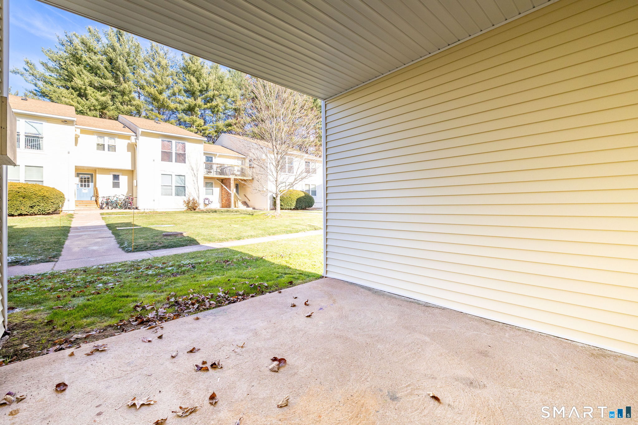 949 Pleasant Valley Road 8-1