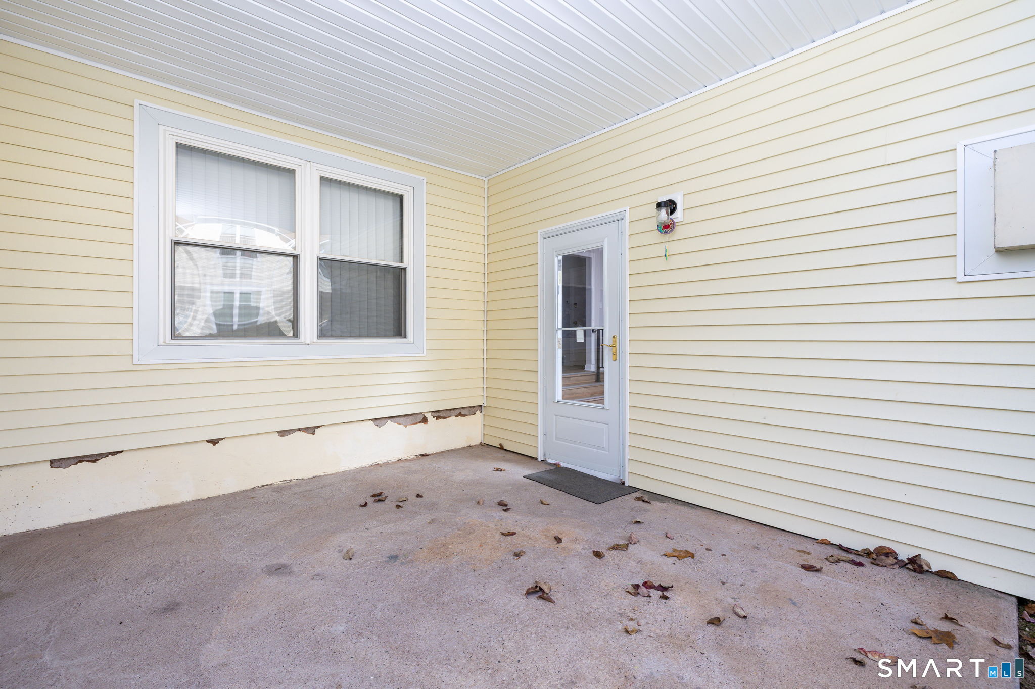 949 Pleasant Valley Road 8-1