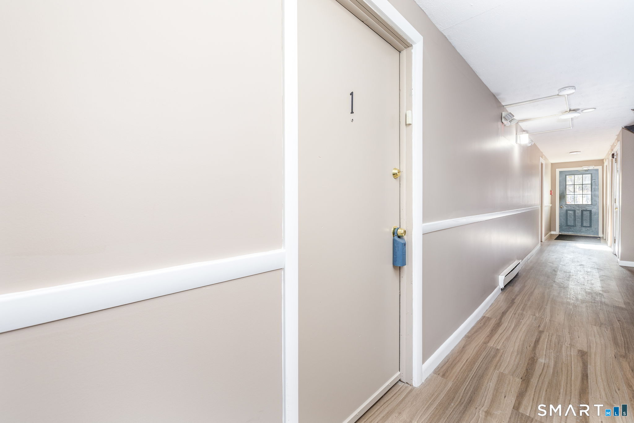 949 Pleasant Valley Road 8-1