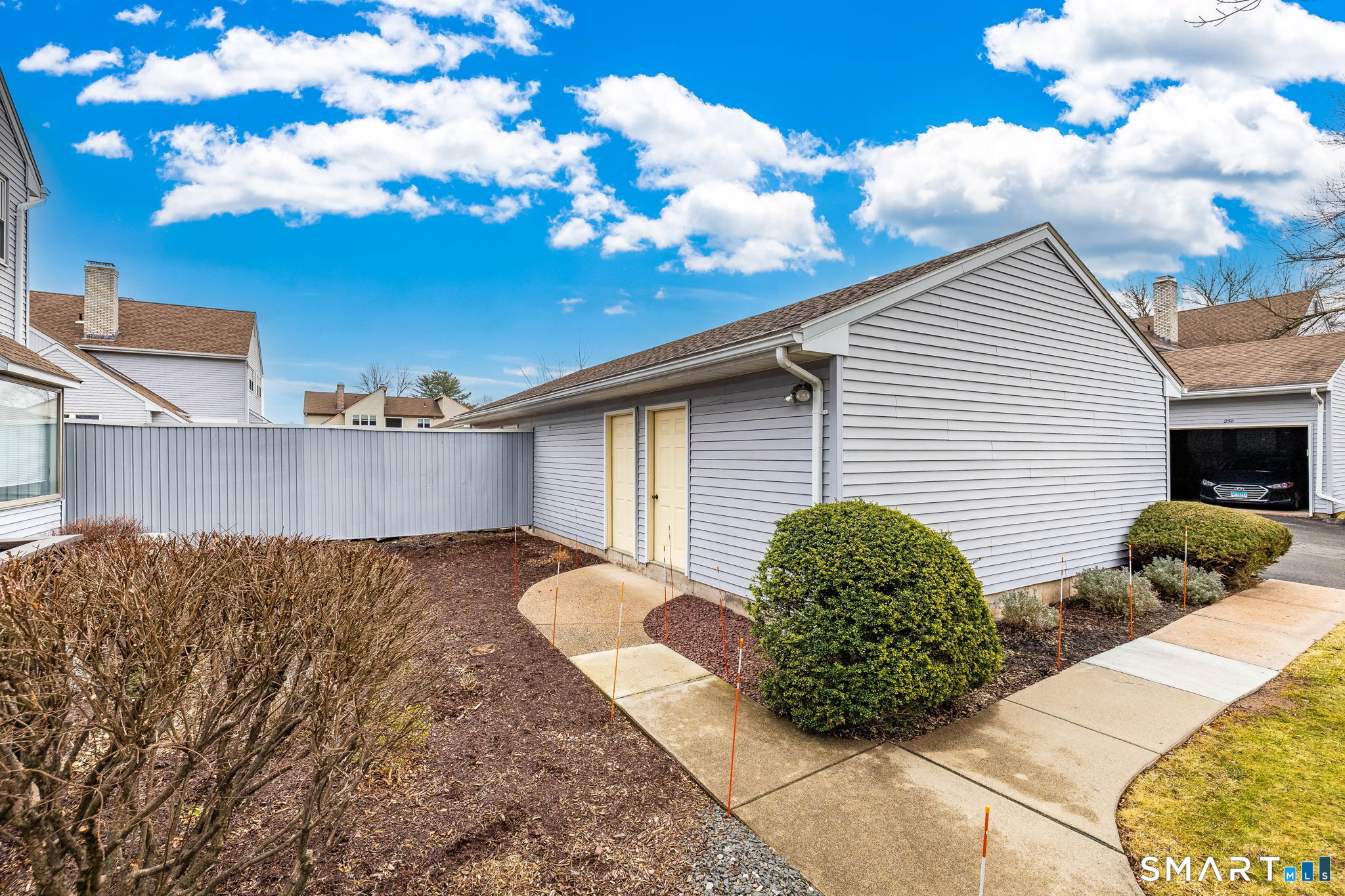 27 Folkstone Road APT C